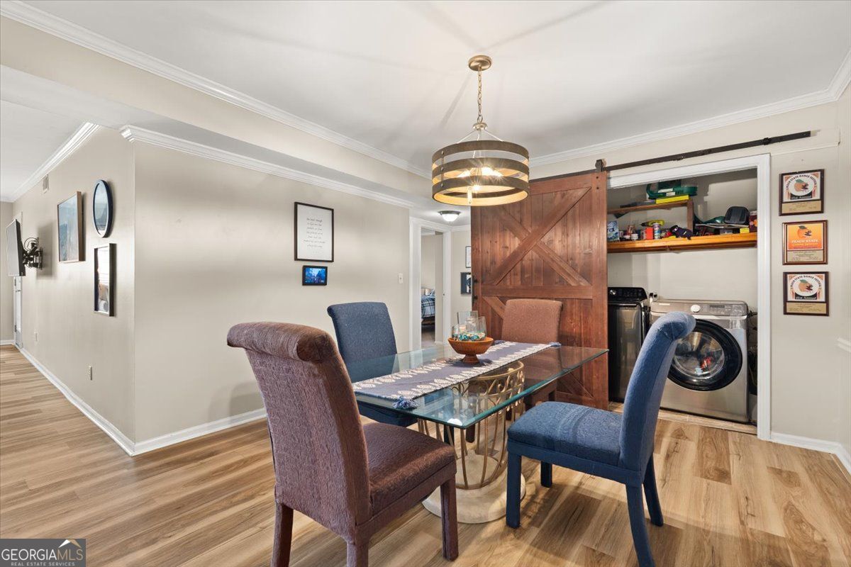 6851 Roswell Road # M5 Property Photo 8