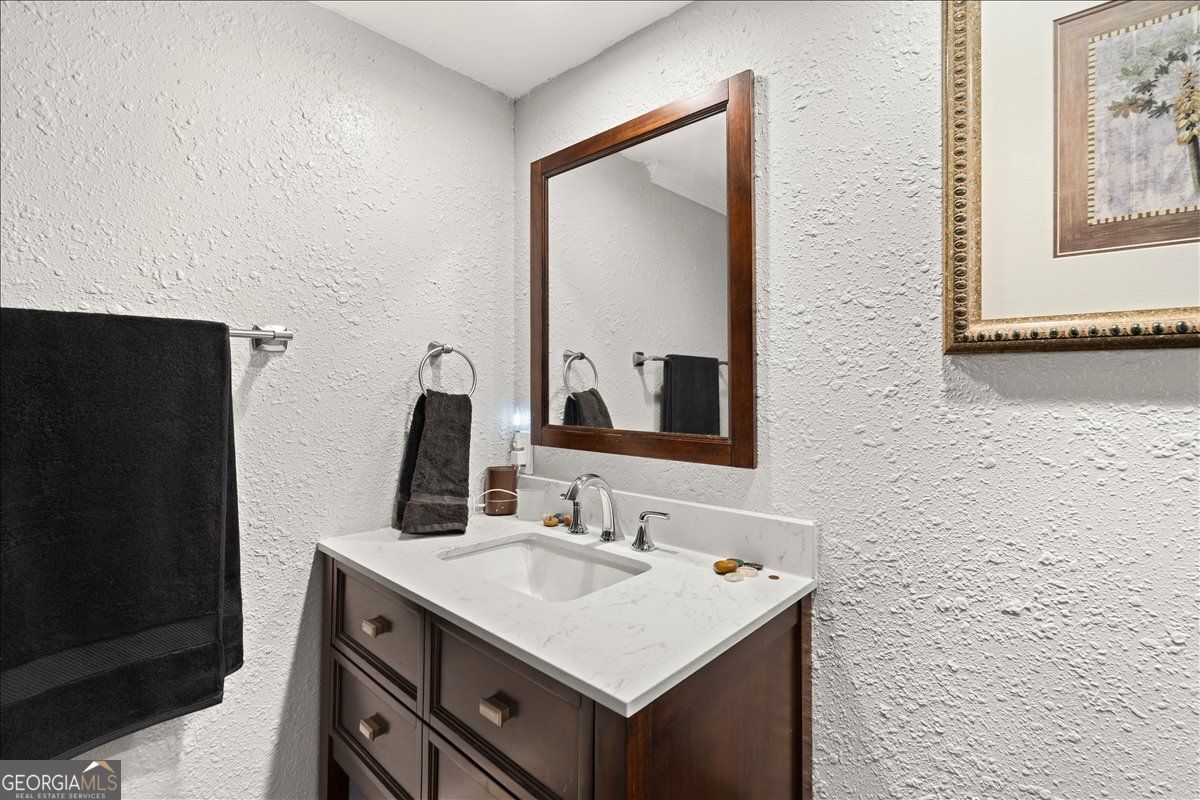6851 Roswell Road # M5 Property Photo 17