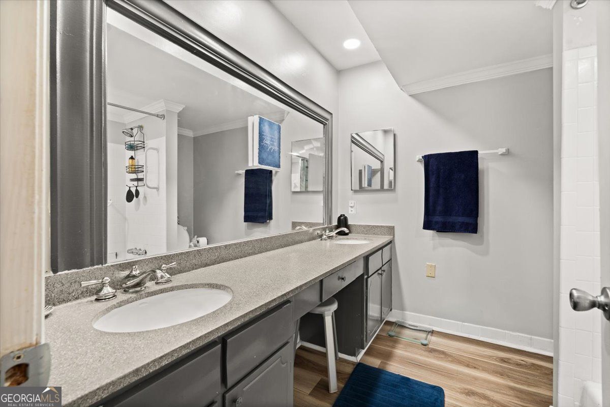 6851 Roswell Road # M5 Property Photo 21