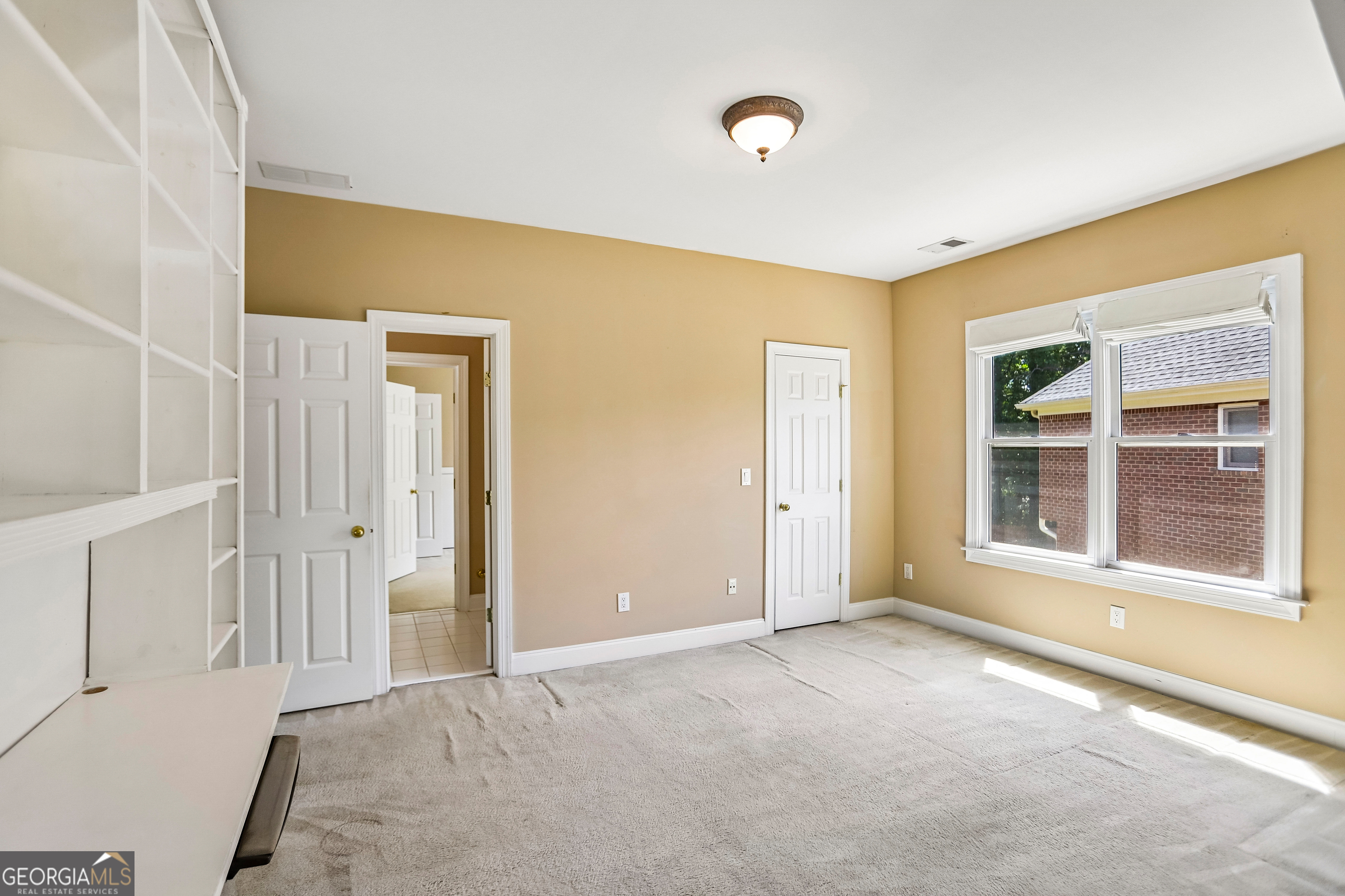 3054 Montclair Circle Se Property Photo 4
