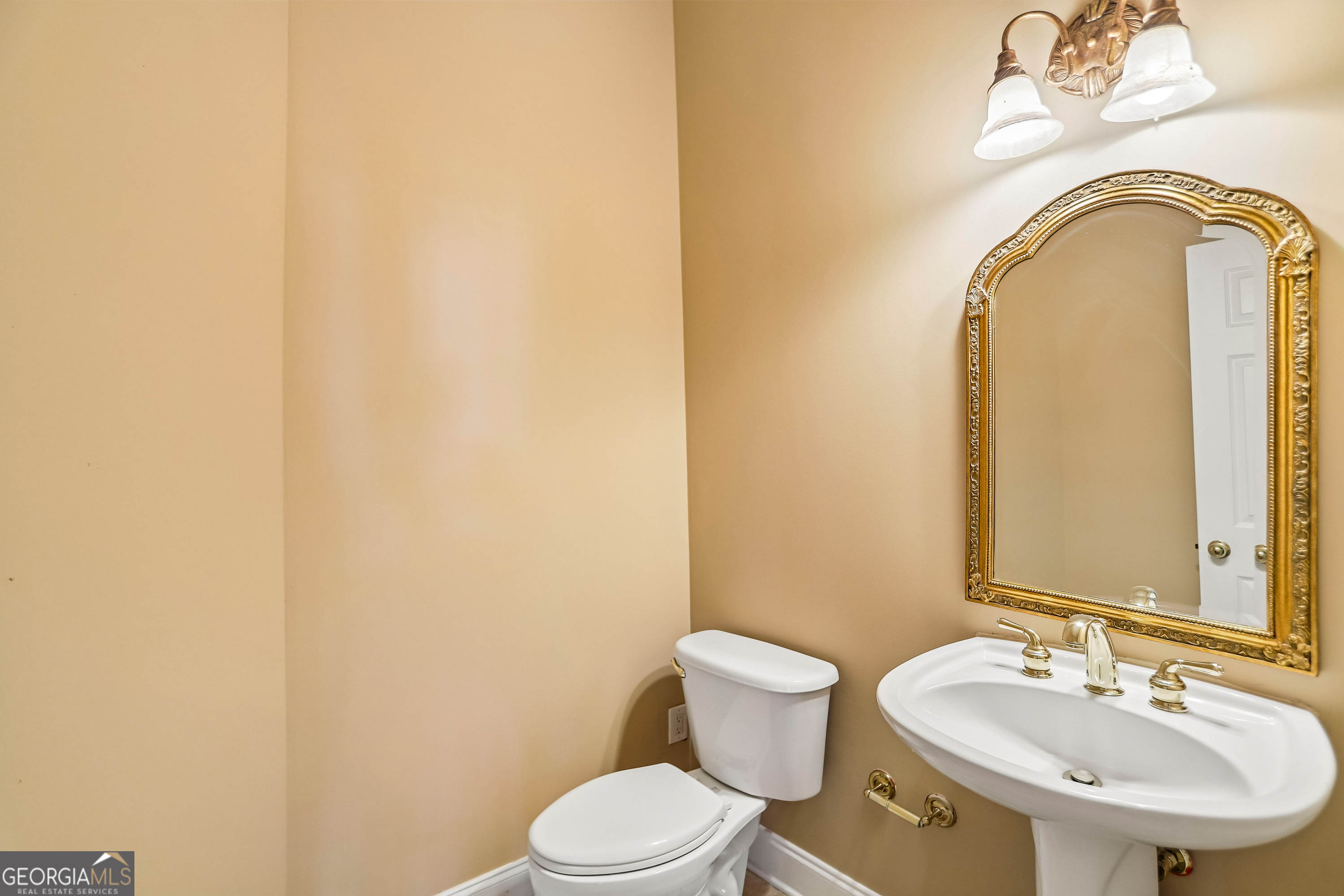 3054 Montclair Circle Se Property Photo 21
