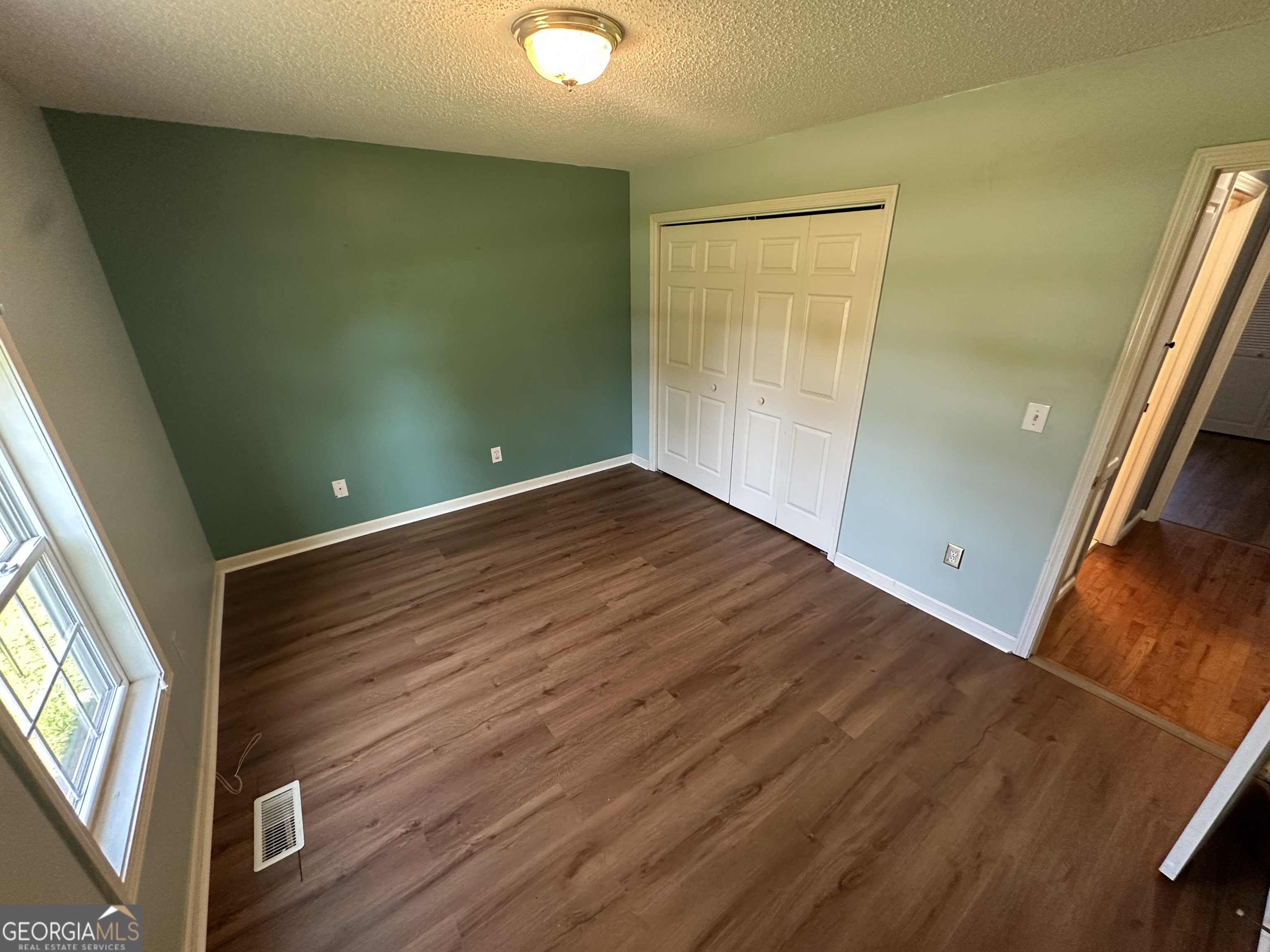 384 Sam Brown Boulevard Property Photo 7