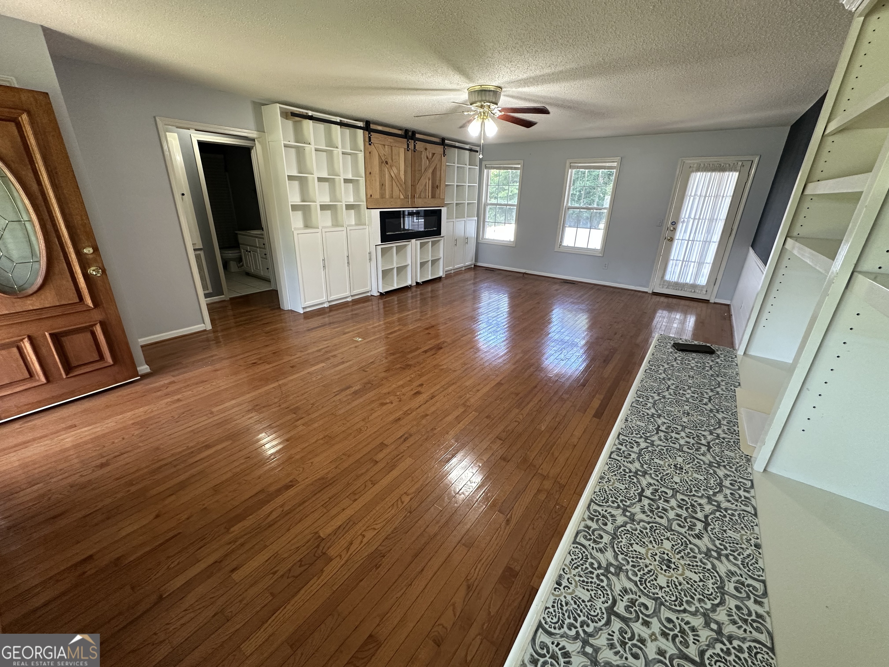 384 Sam Brown Boulevard Property Photo 9