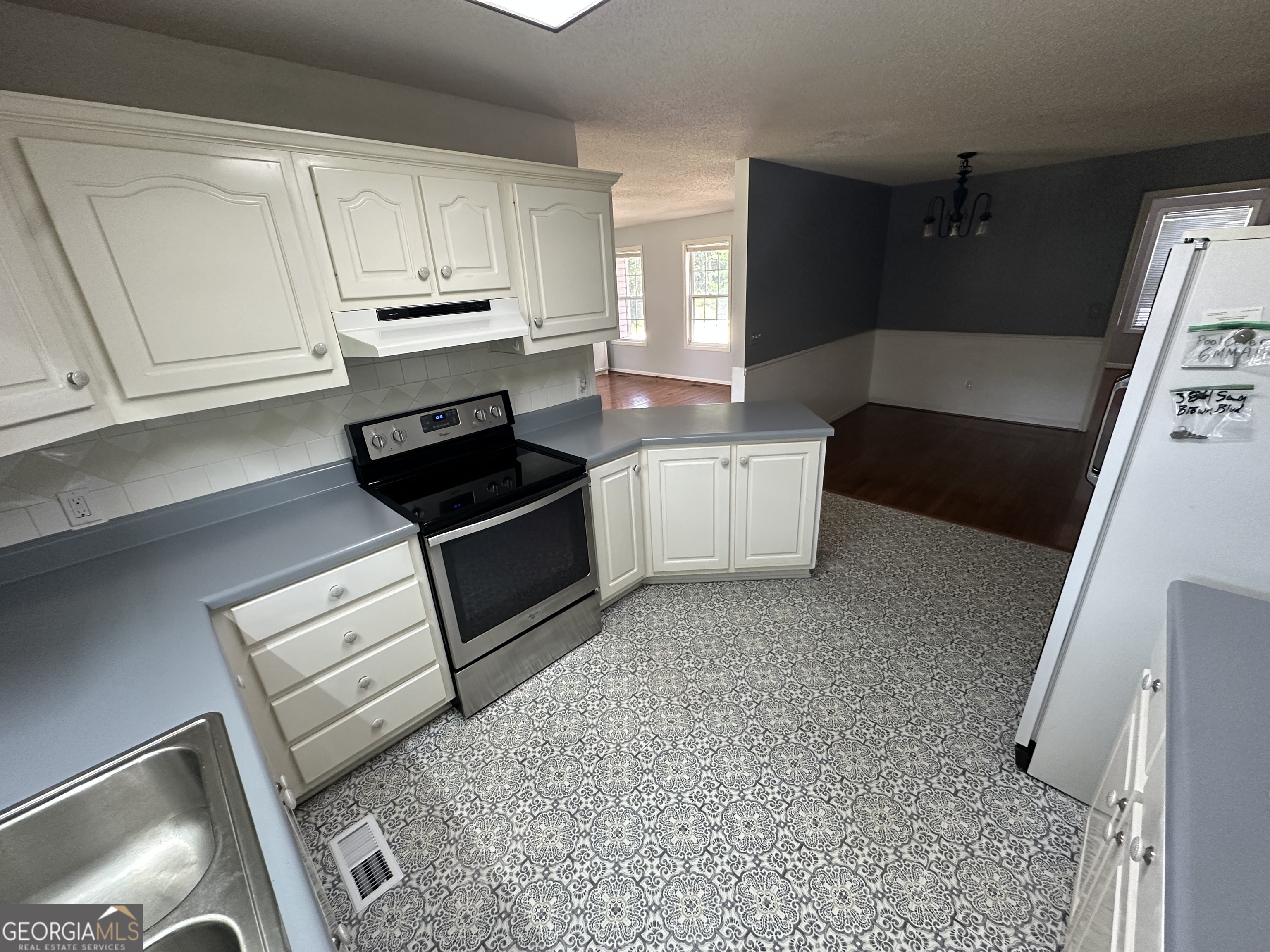 384 Sam Brown Boulevard Property Photo 12