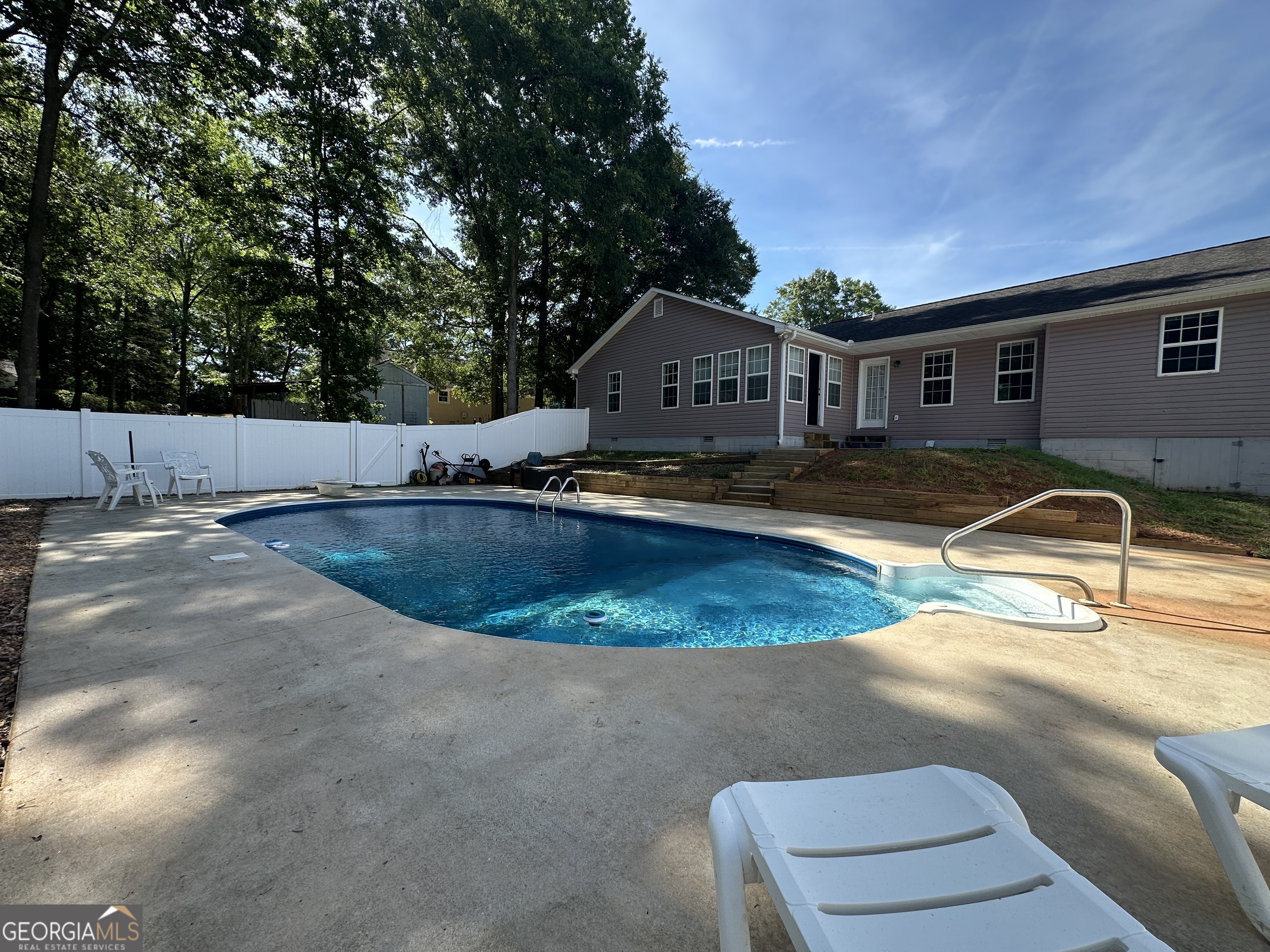 384 Sam Brown Boulevard Property Photo 18