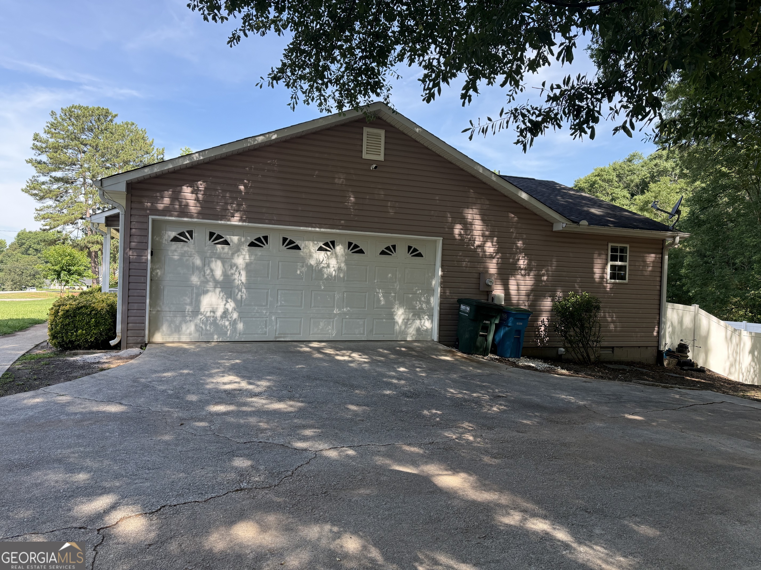 384 Sam Brown Boulevard Property Photo 27