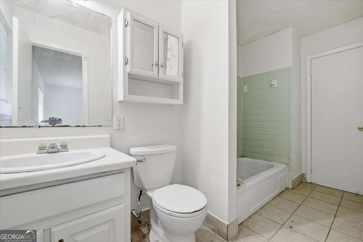 1947 Grange Drive Se Property Photo 7