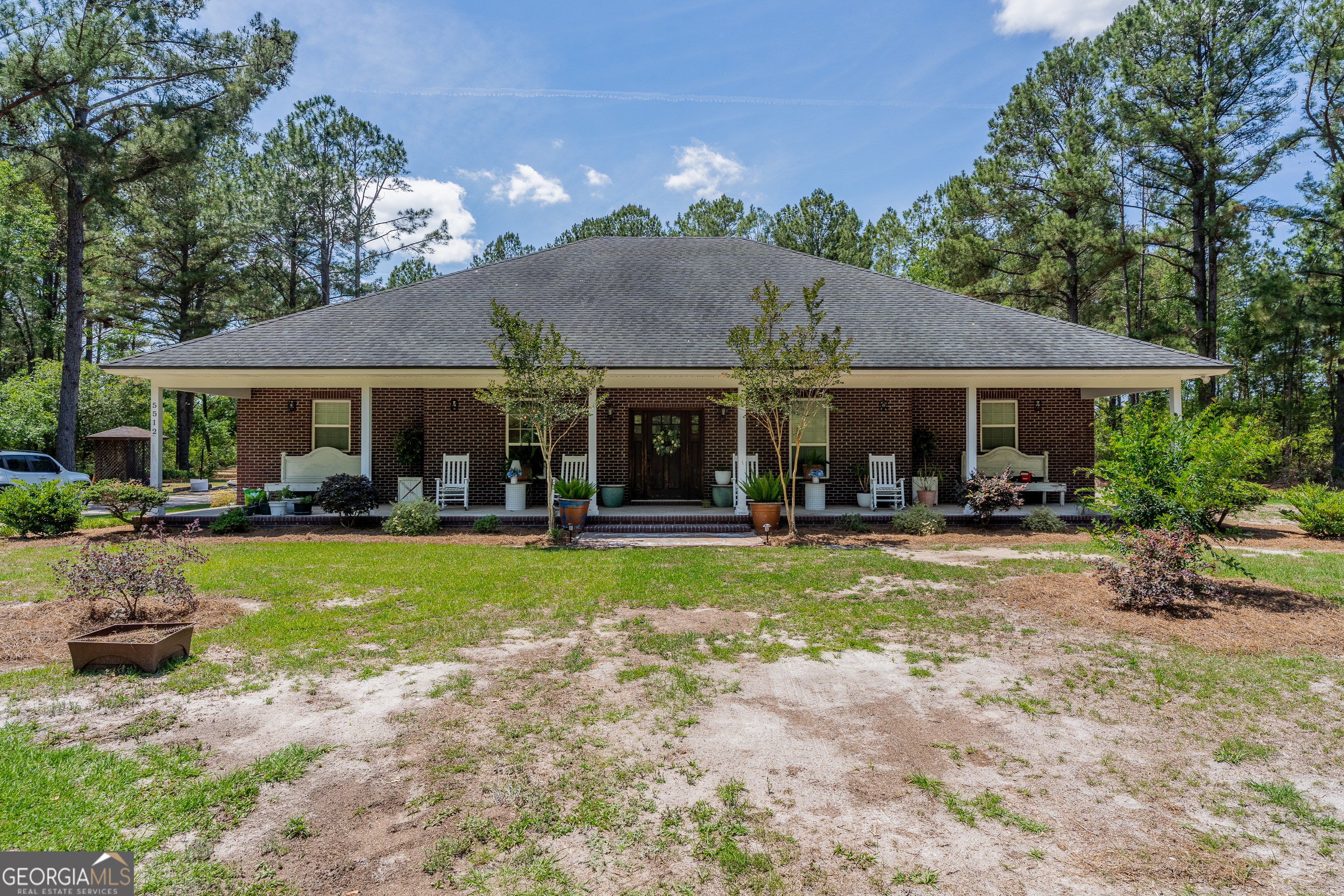 5512 Newton Road Property Photo 1