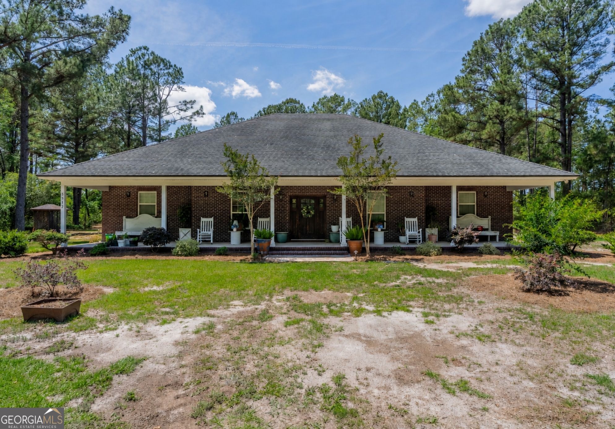 5512 Newton Road Property Photo 2