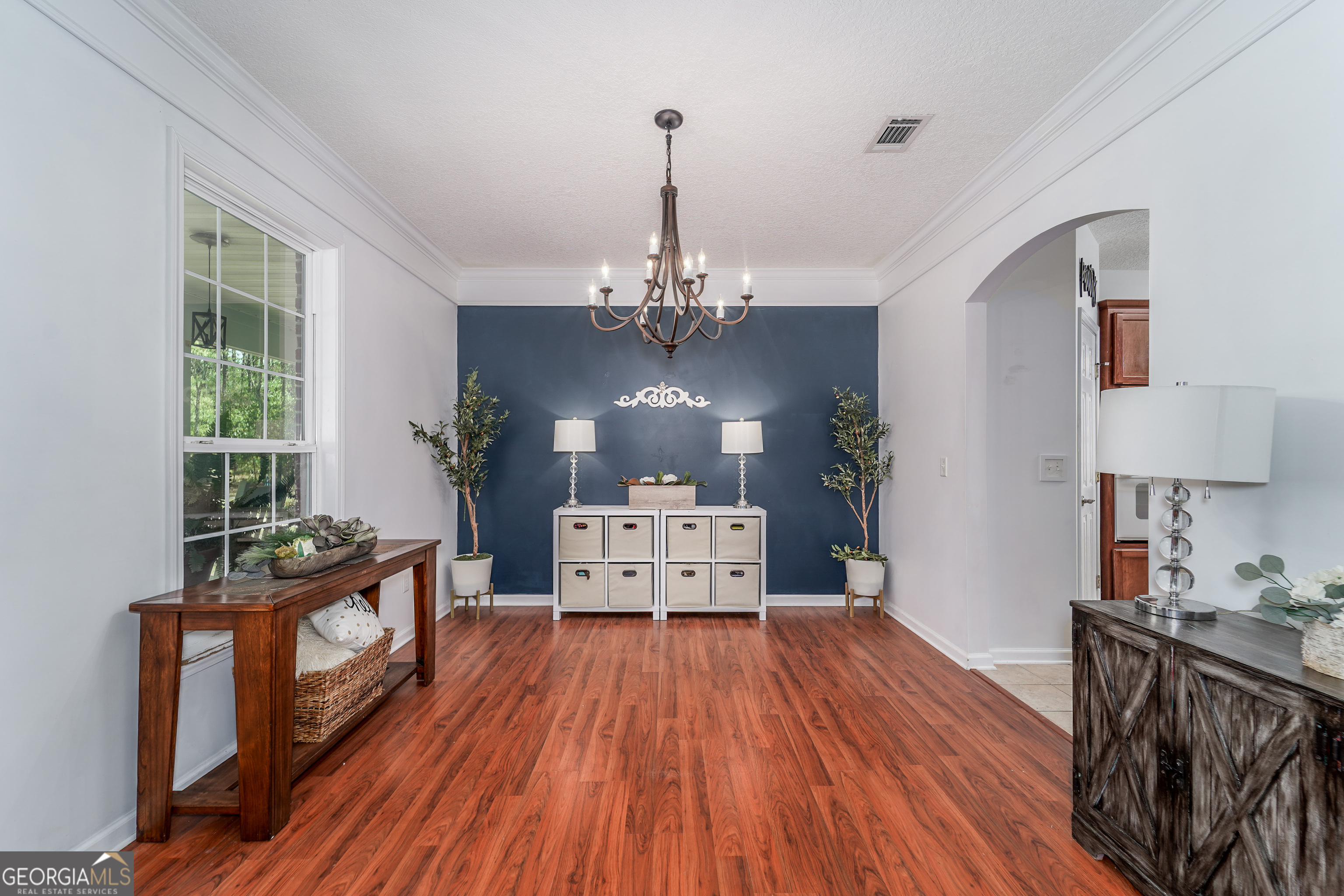 5512 Newton Road Property Photo 8