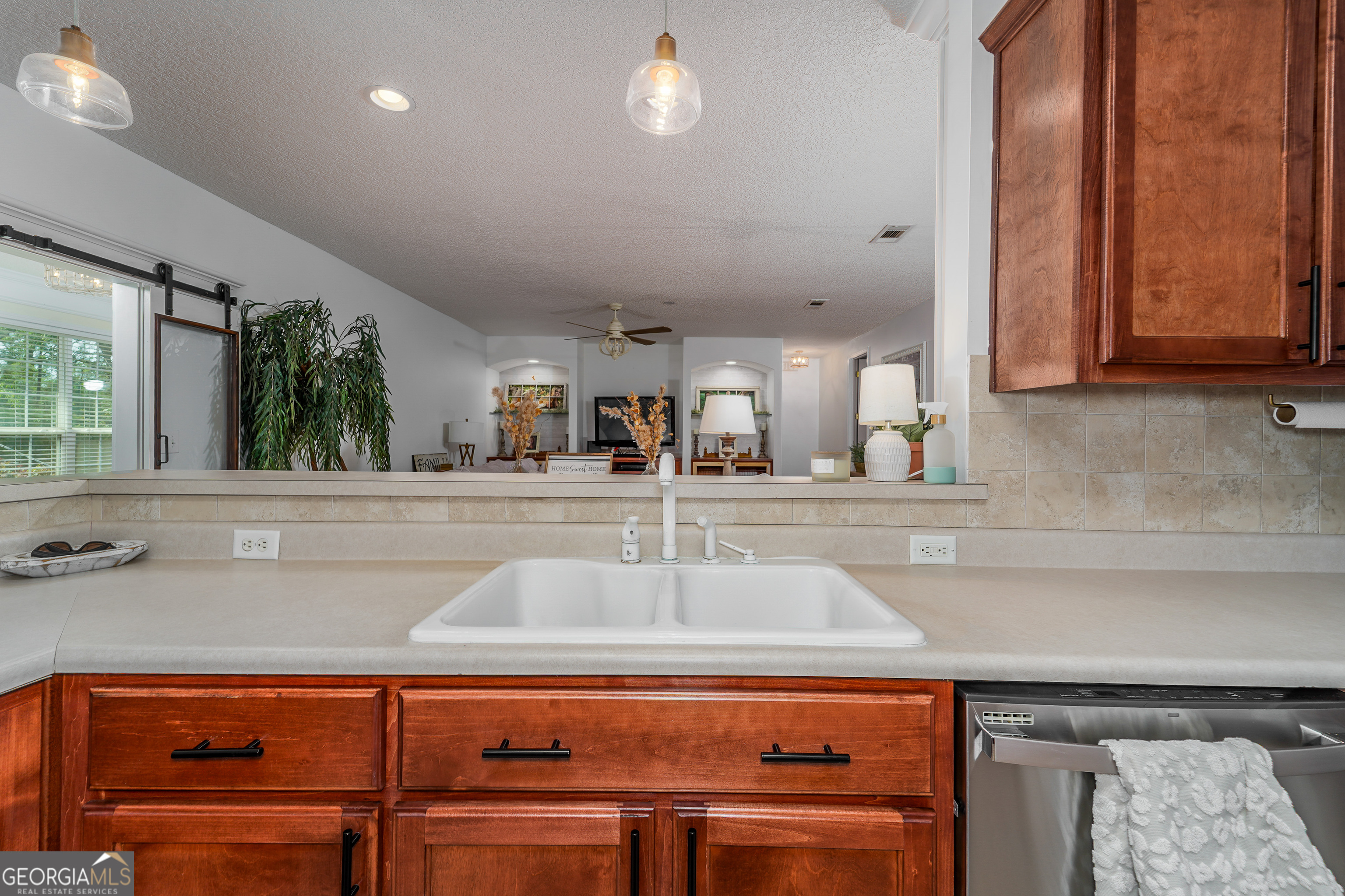 5512 Newton Road Property Photo 14
