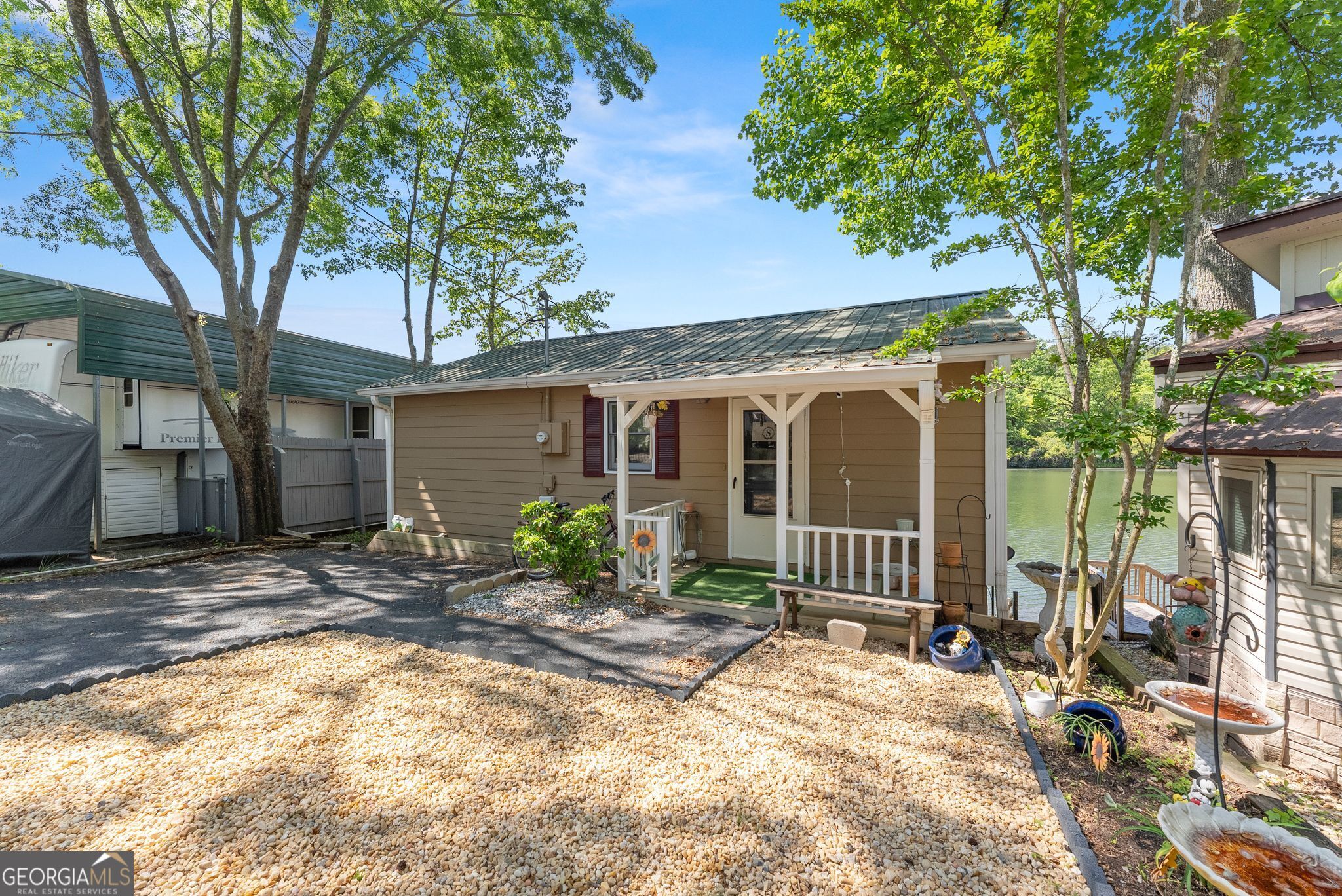 1035 Mountain Shadows Drive Property Photo 1