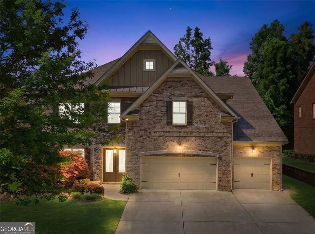 1255 Redbud Drive Property Photo 3