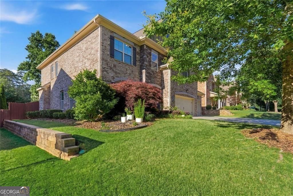1255 Redbud Drive Property Photo 4