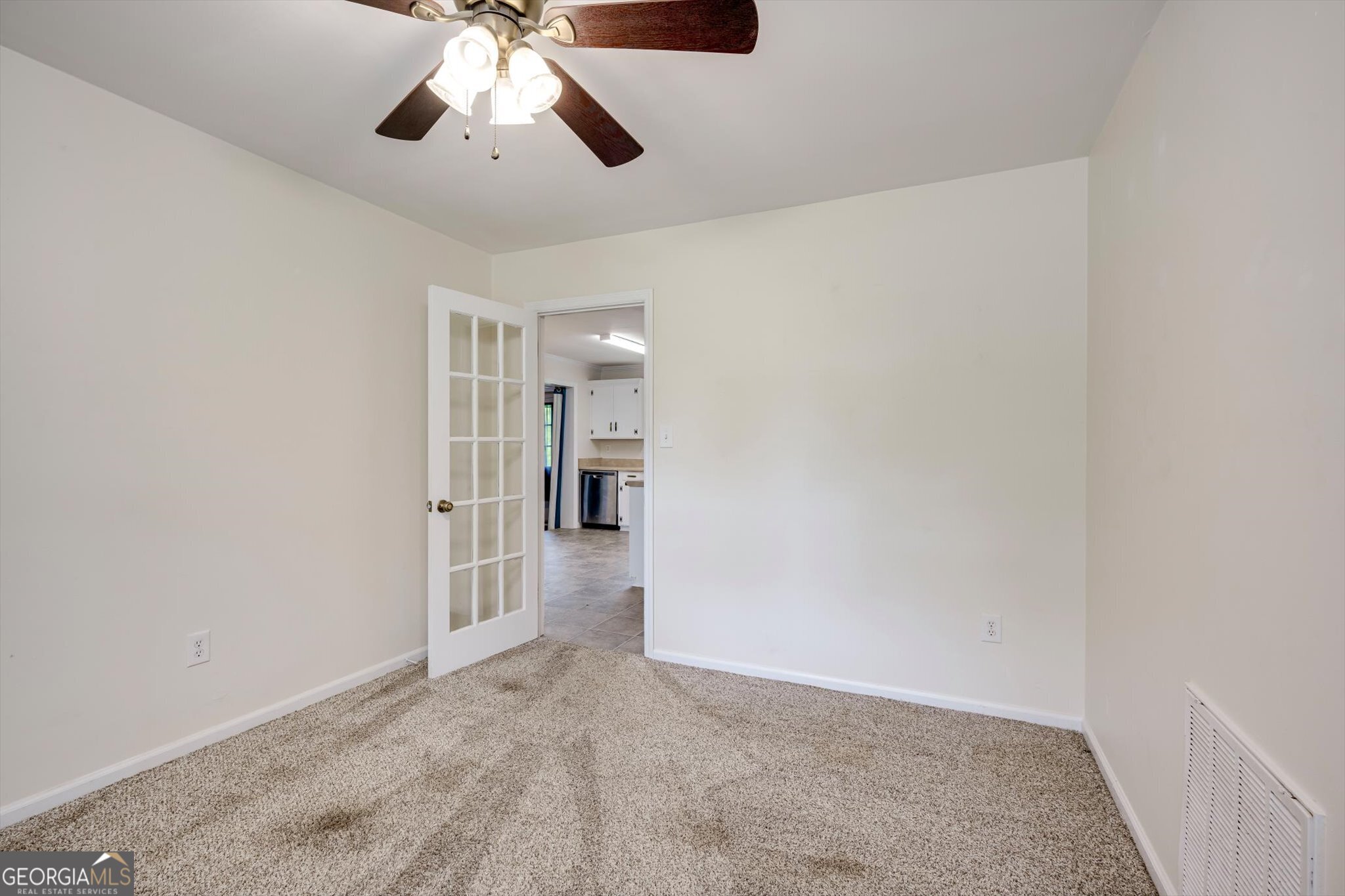 310 Black Street Property Photo 9