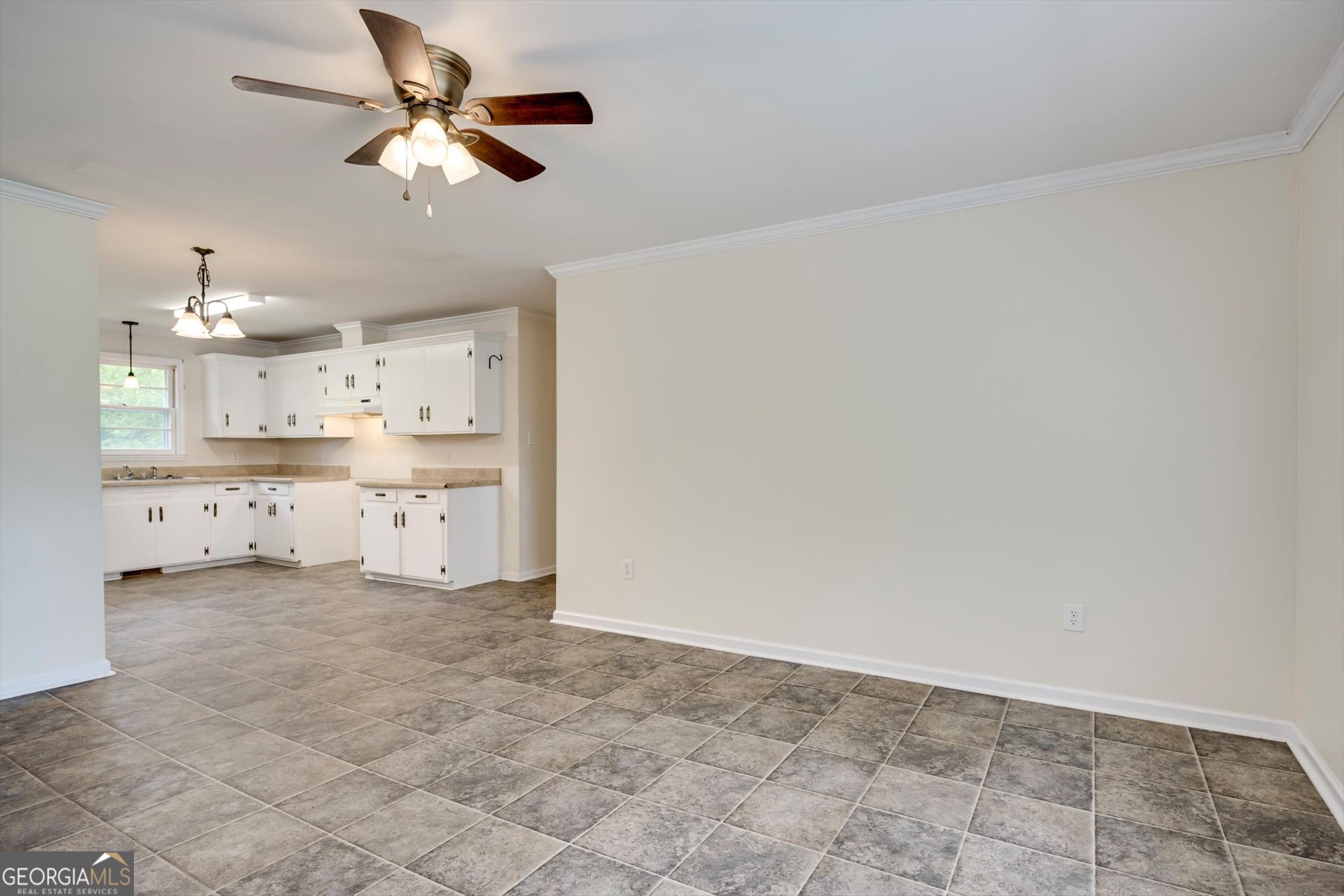 310 Black Street Property Photo 18