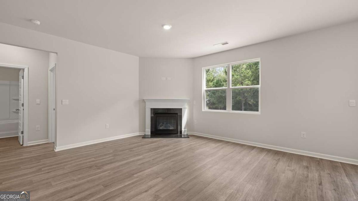 841 Trillium Drive Property Photo 8