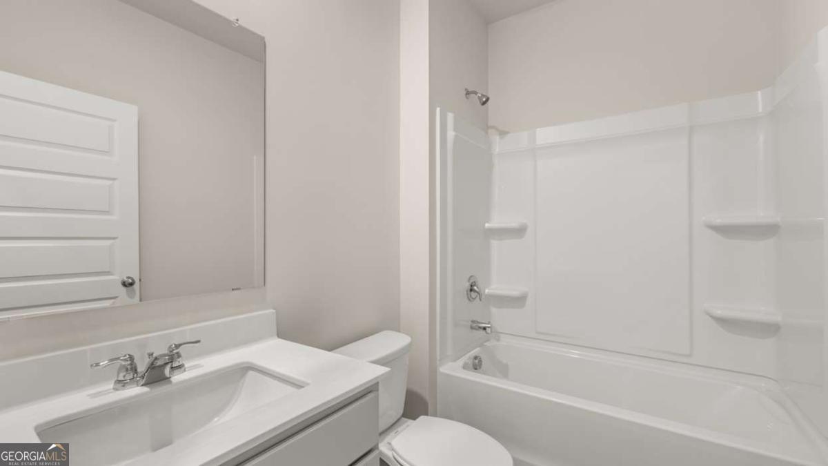 841 Trillium Drive Property Photo 12