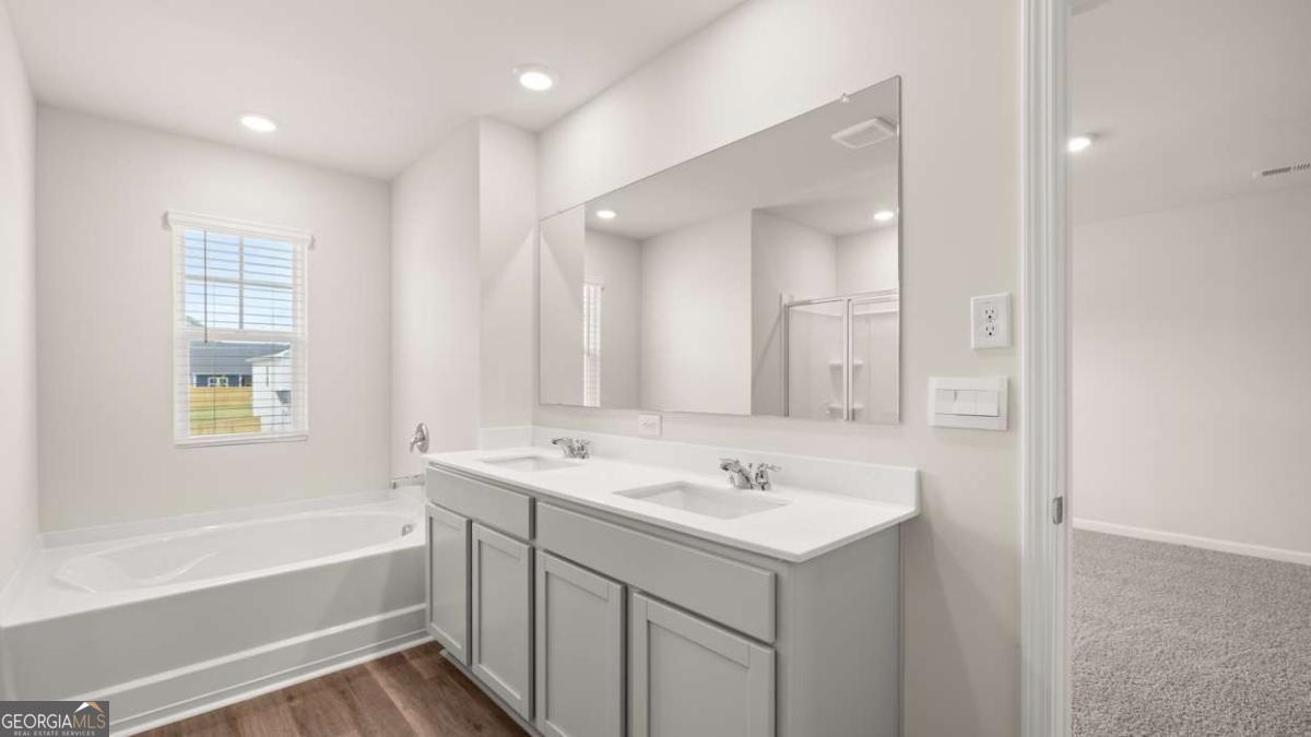 841 Trillium Drive Property Photo 16