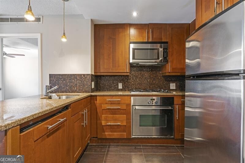 2285 Peachtree Road Ne # 703 Property Photo 7