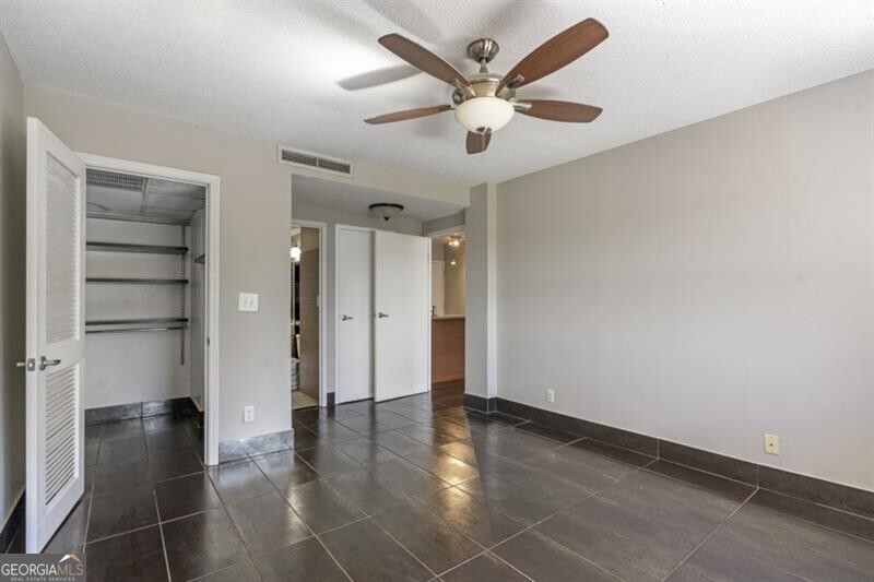 2285 Peachtree Road Ne # 703 Property Photo 15