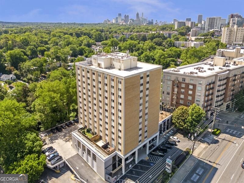 2285 Peachtree Road Ne # 703 Property Photo 23