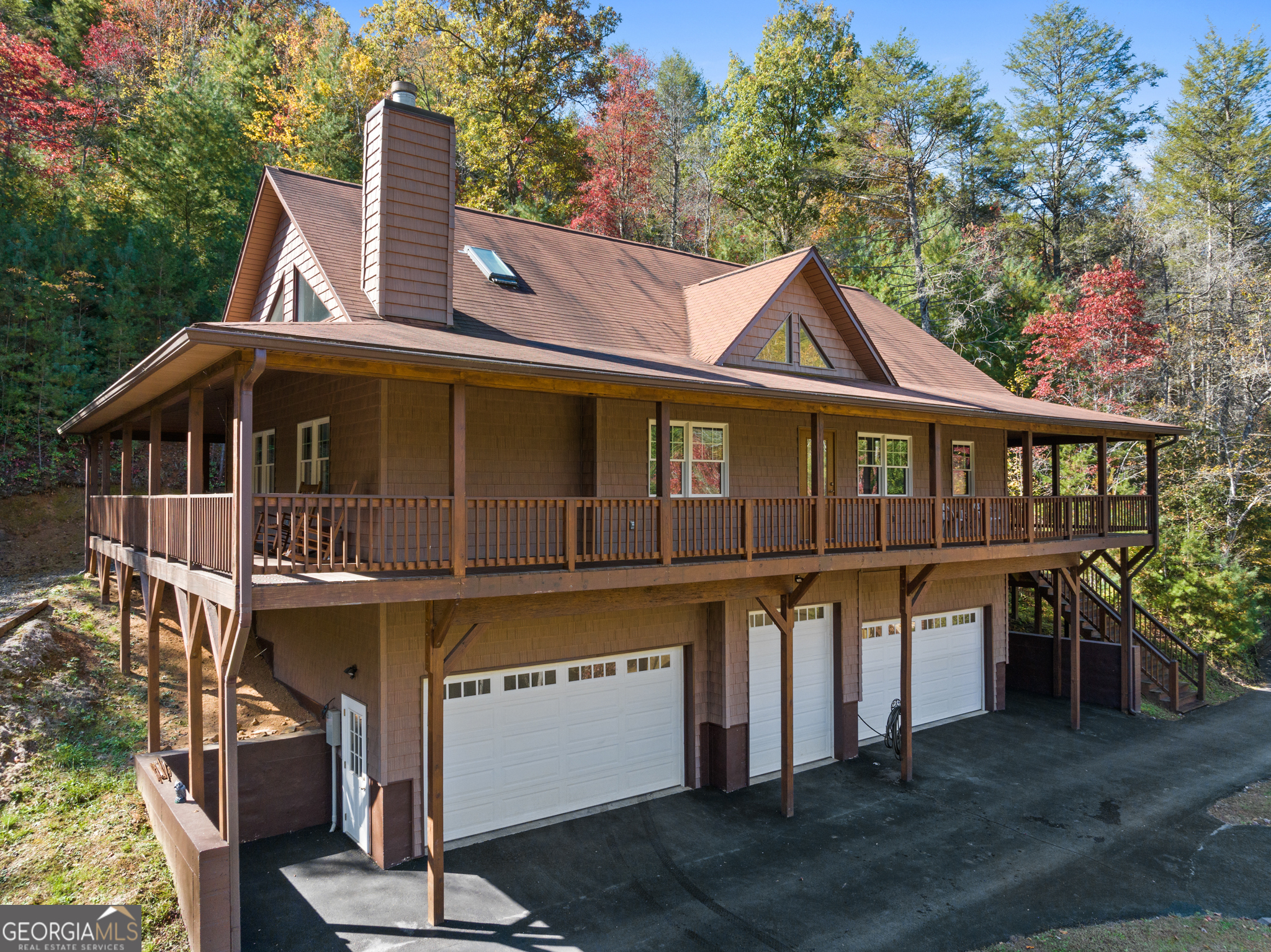 358 Misty River Circle Property Photo 4