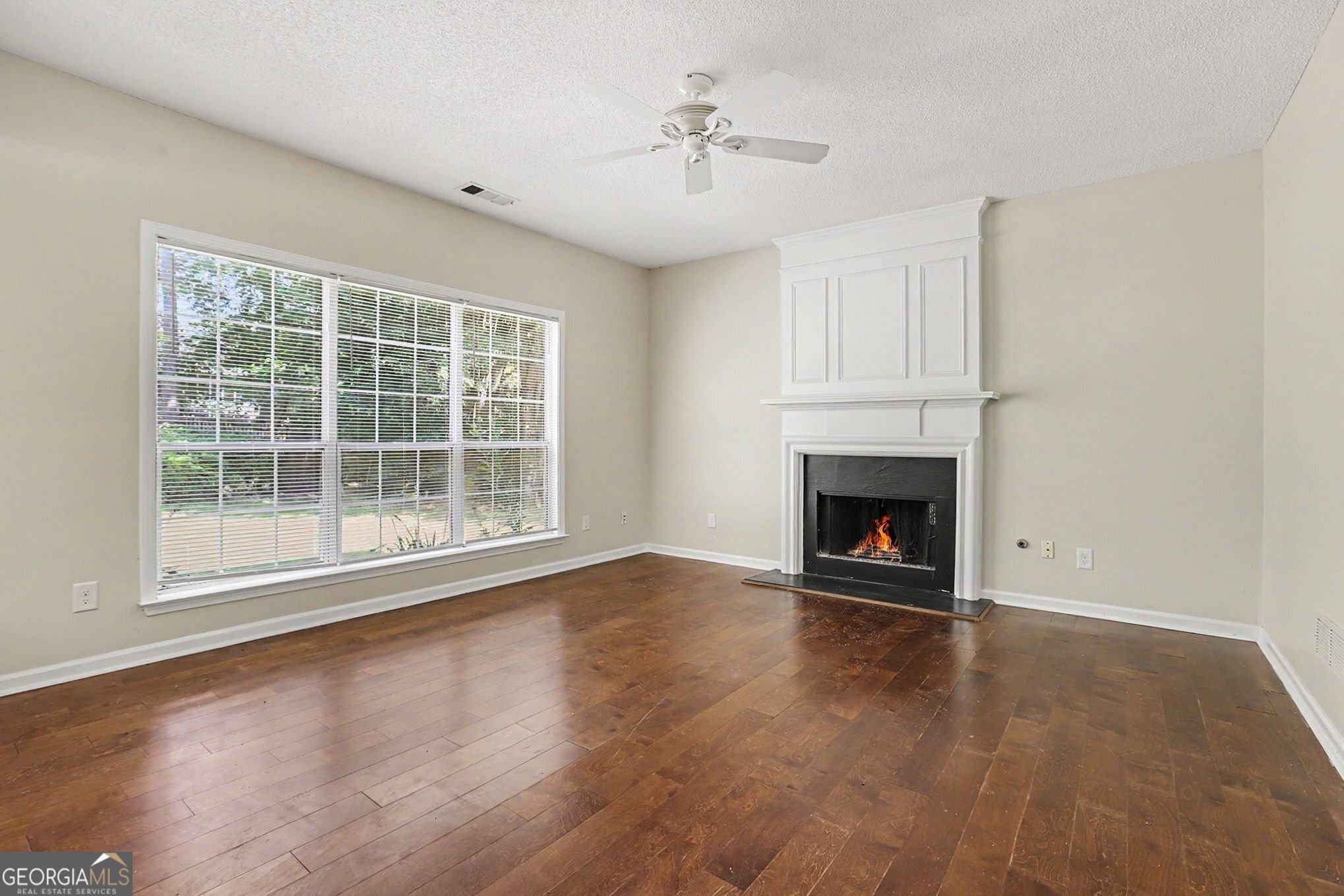 3745 Deauville Way Property Photo 8