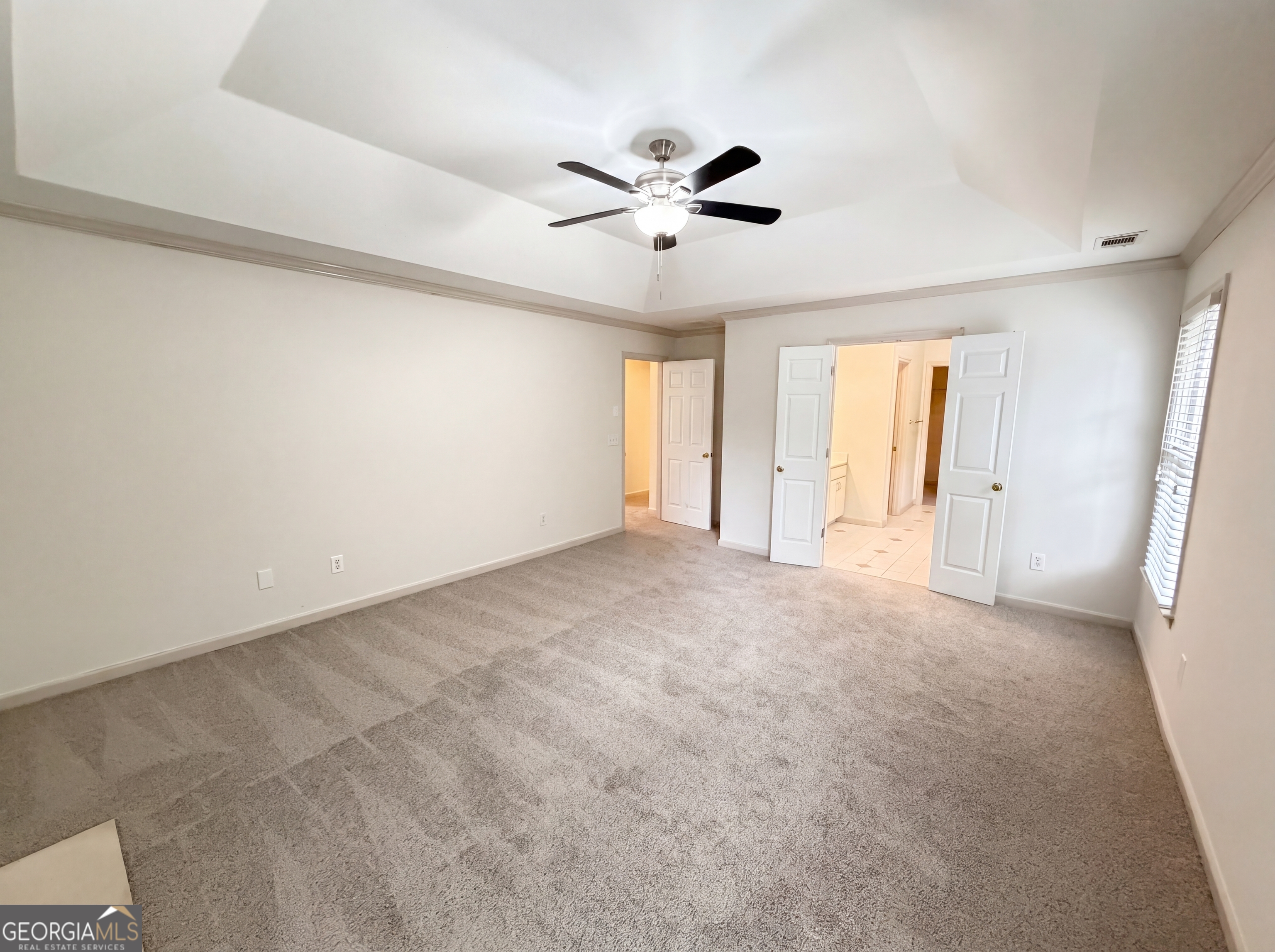 2945 Highland Pass Property Photo 4