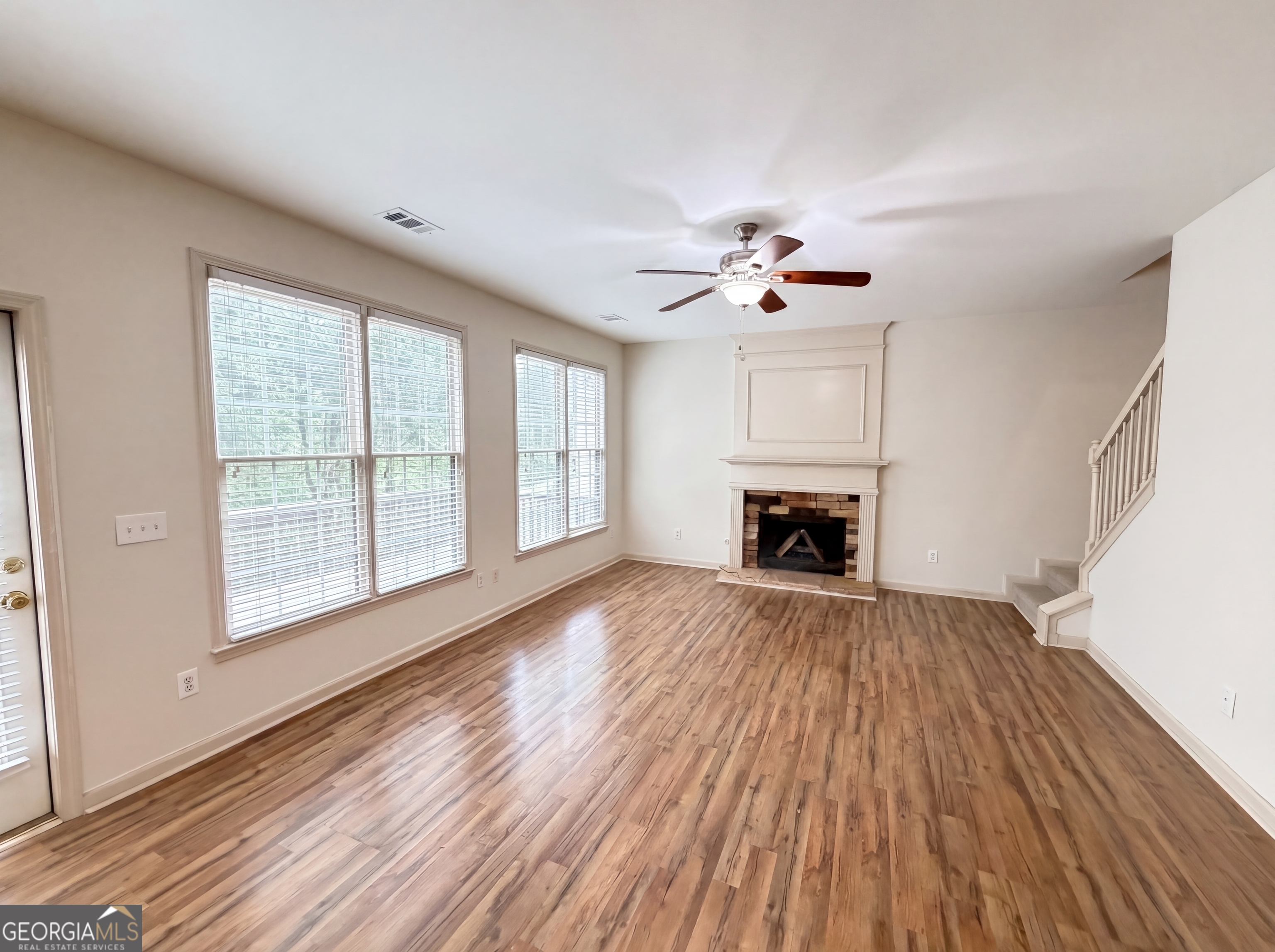 2945 Highland Pass Property Photo 8