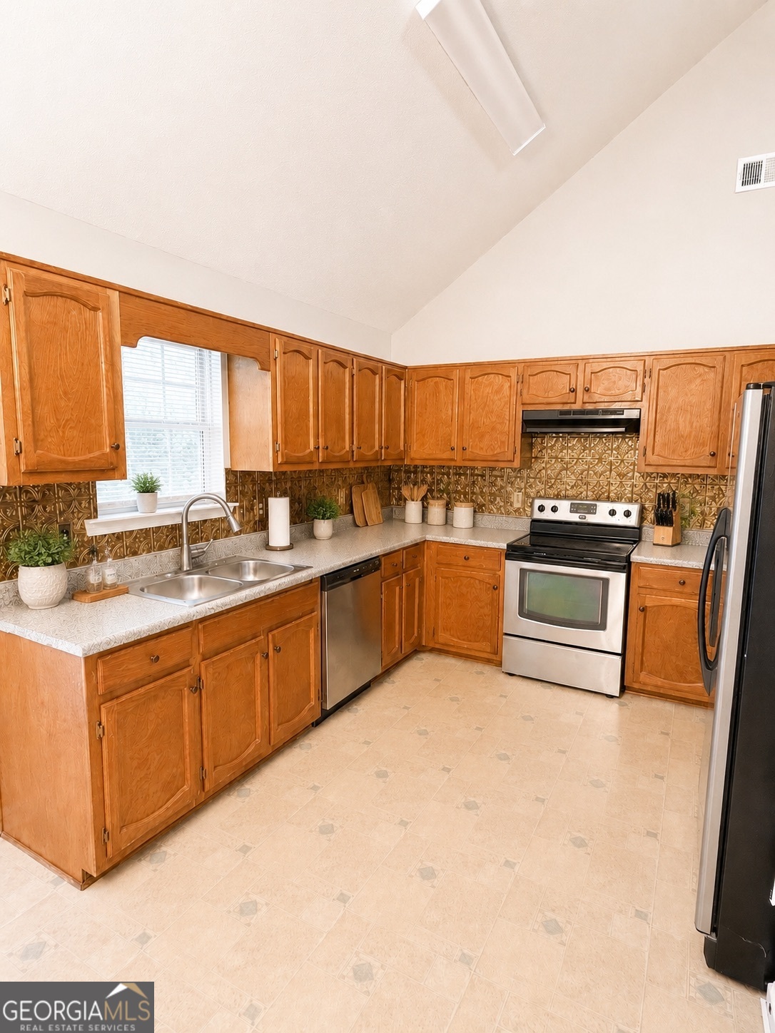 514 Shaggy Hickory Trail Property Photo 3