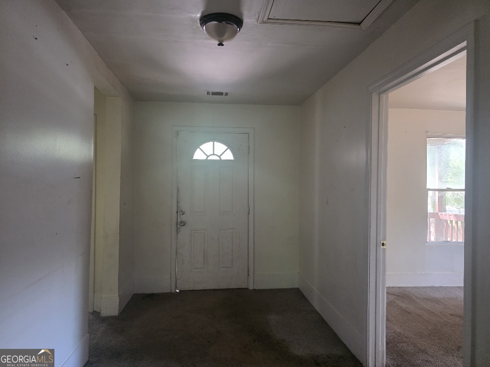 3127 Hendrix Circle Sw Property Photo 5