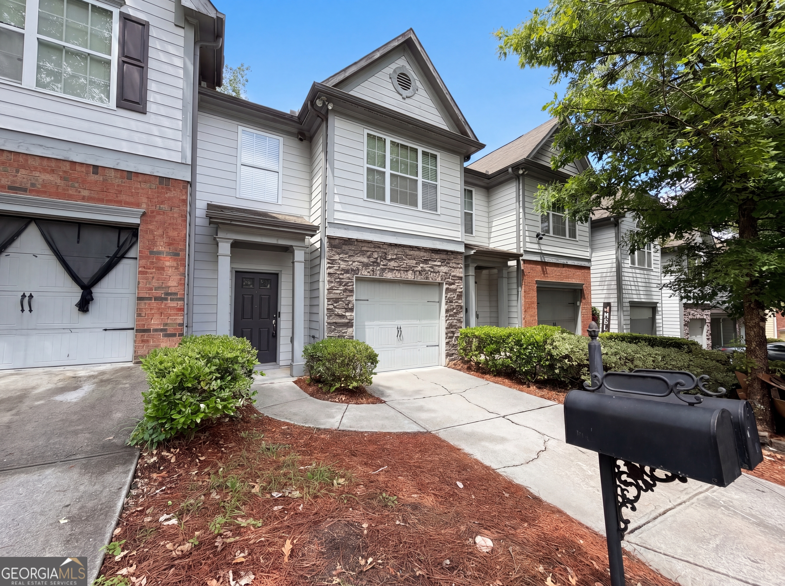 471 Tufton Trail SE Property Photo 1