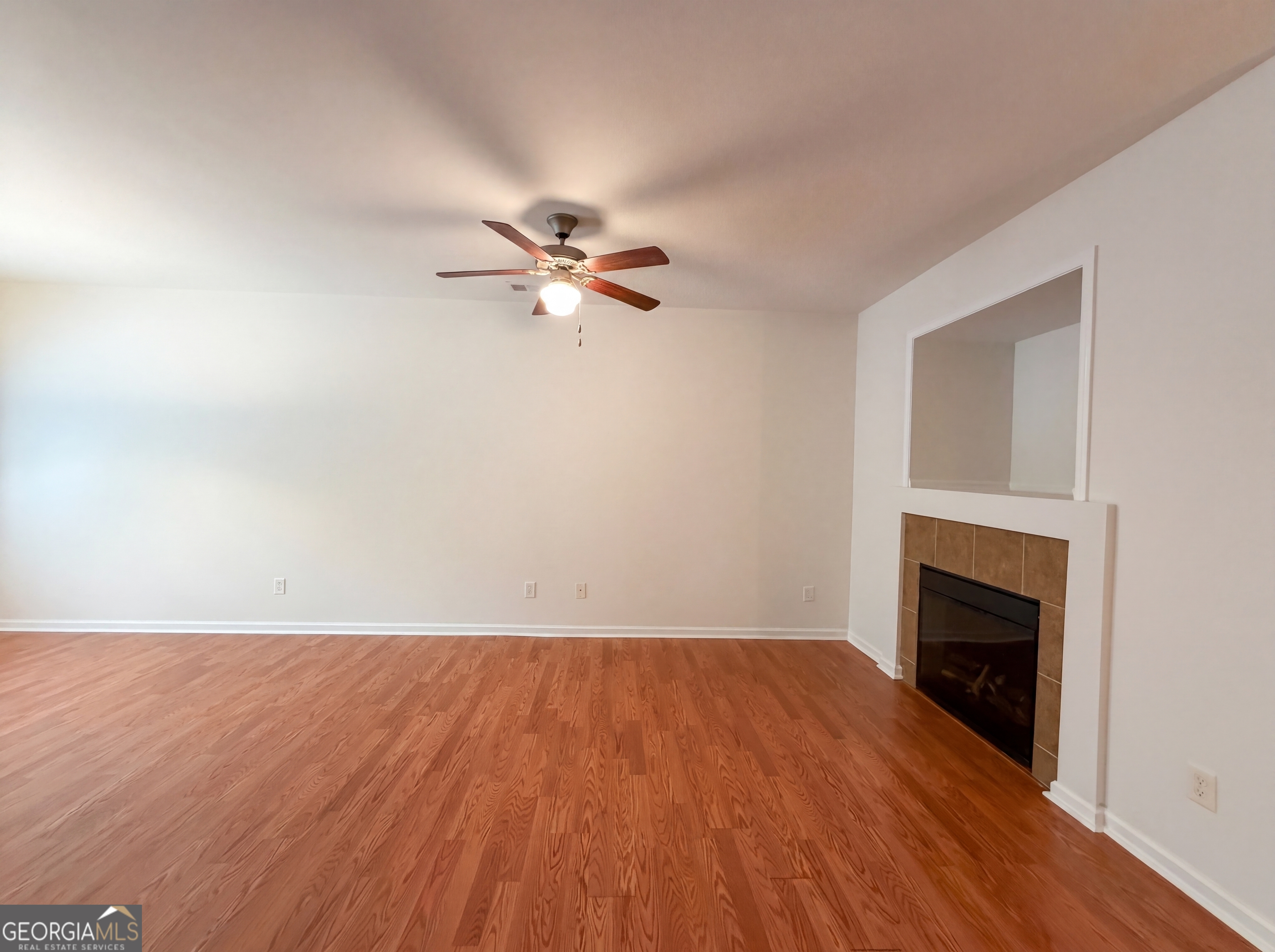 471 Tufton Trail Se Property Photo 11