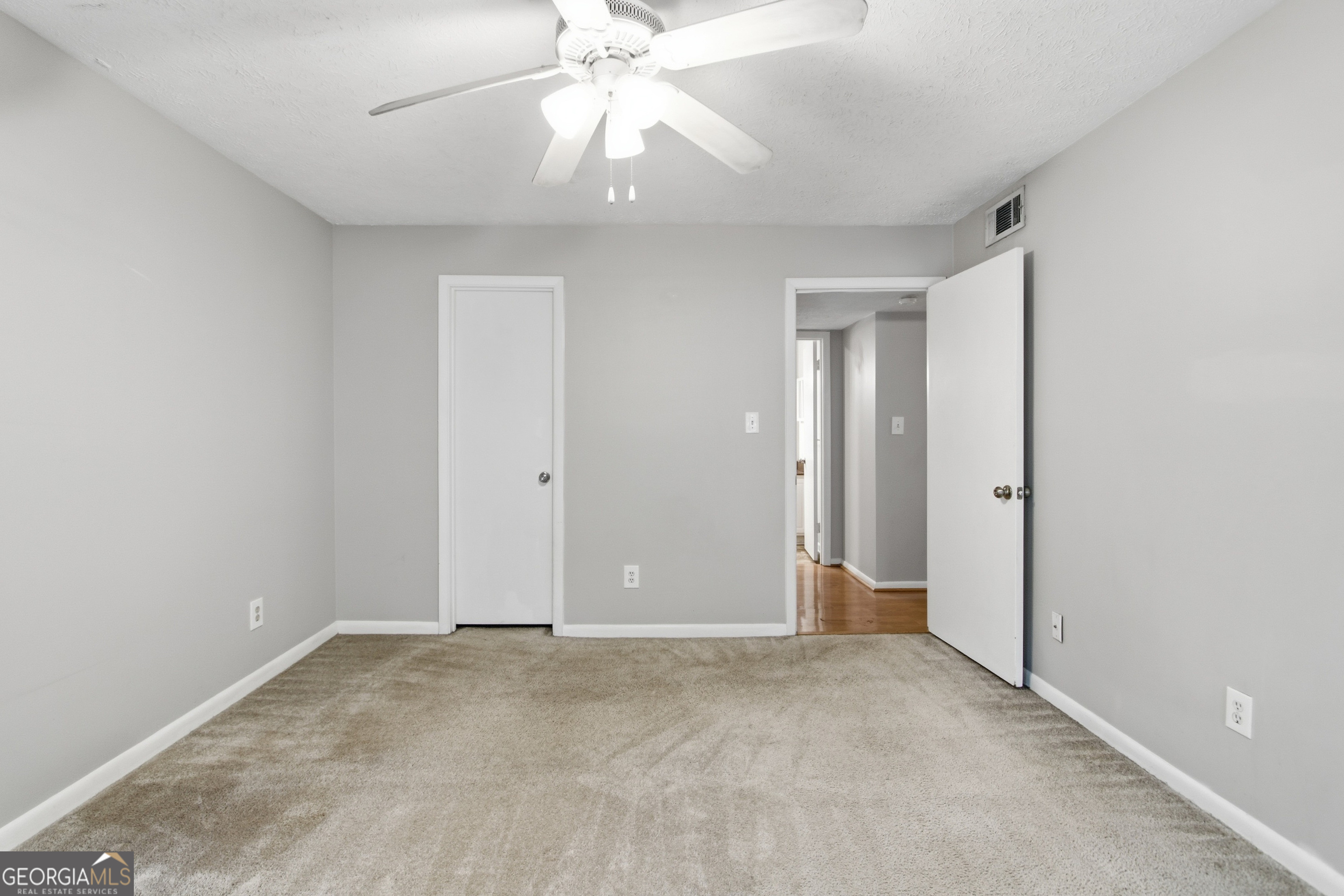 5145 Roswell Road # 7 Property Photo 4