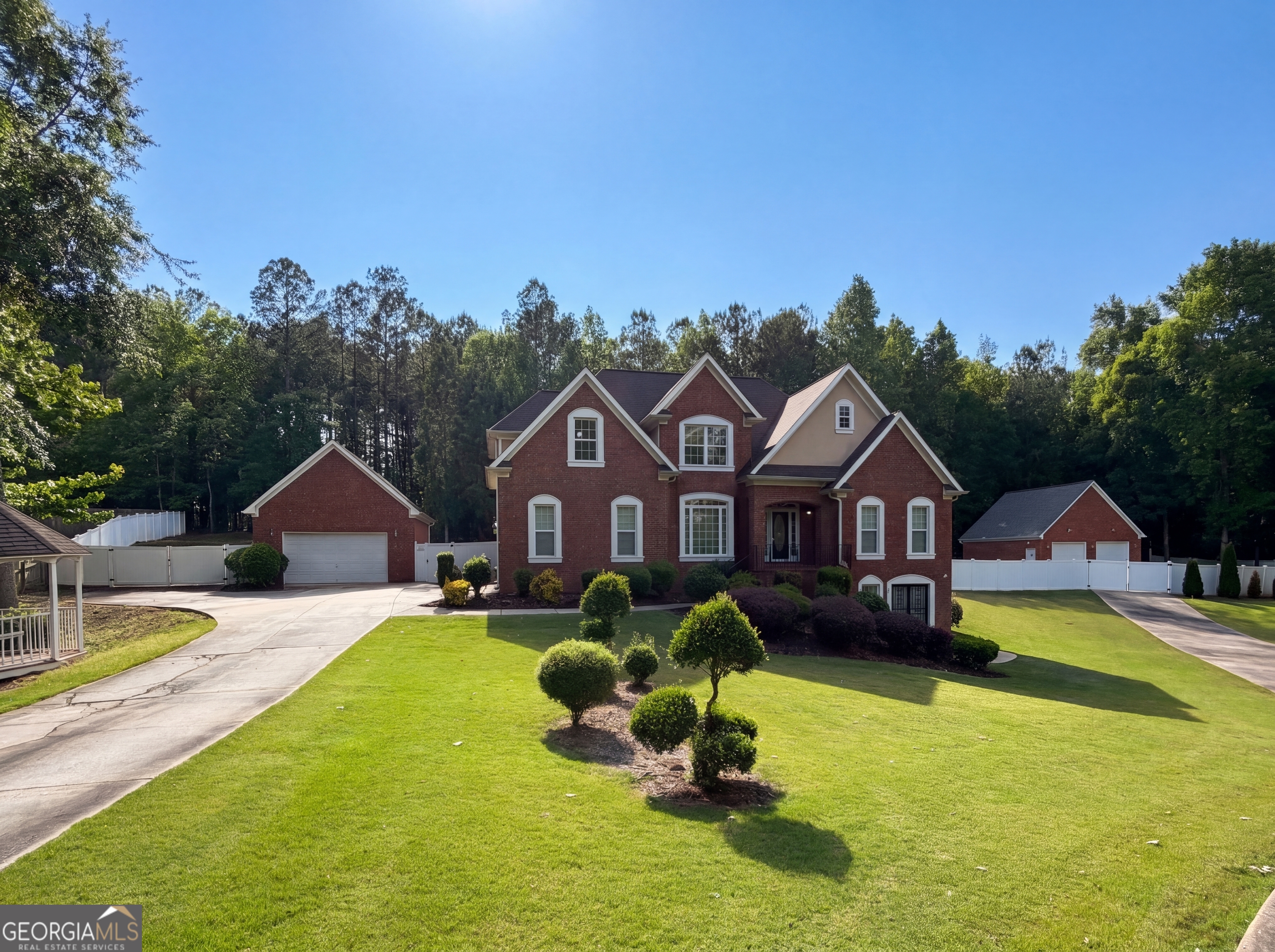 207 Cagle Court Property Photo 1