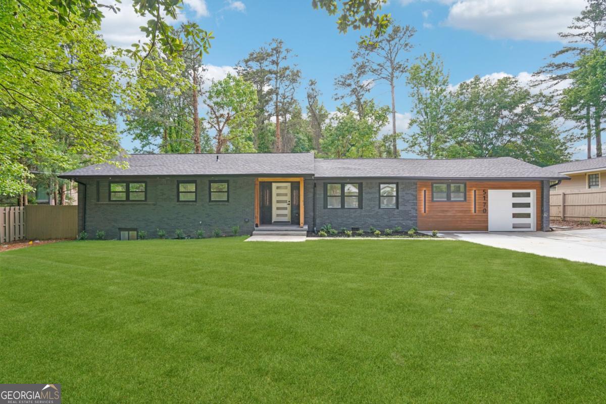 5170 Chamblee Dunwoody Road Property Photo 1