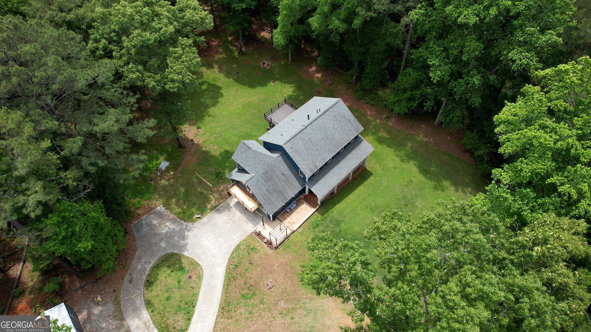 455 Riverbend Drive Property Photo 4