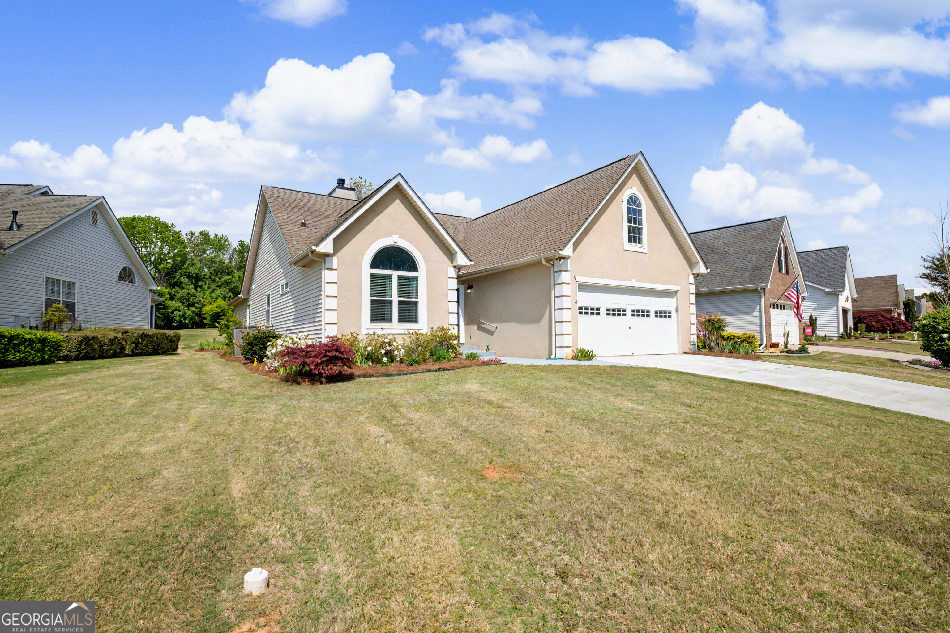 255 Fairway Court Property Photo 1