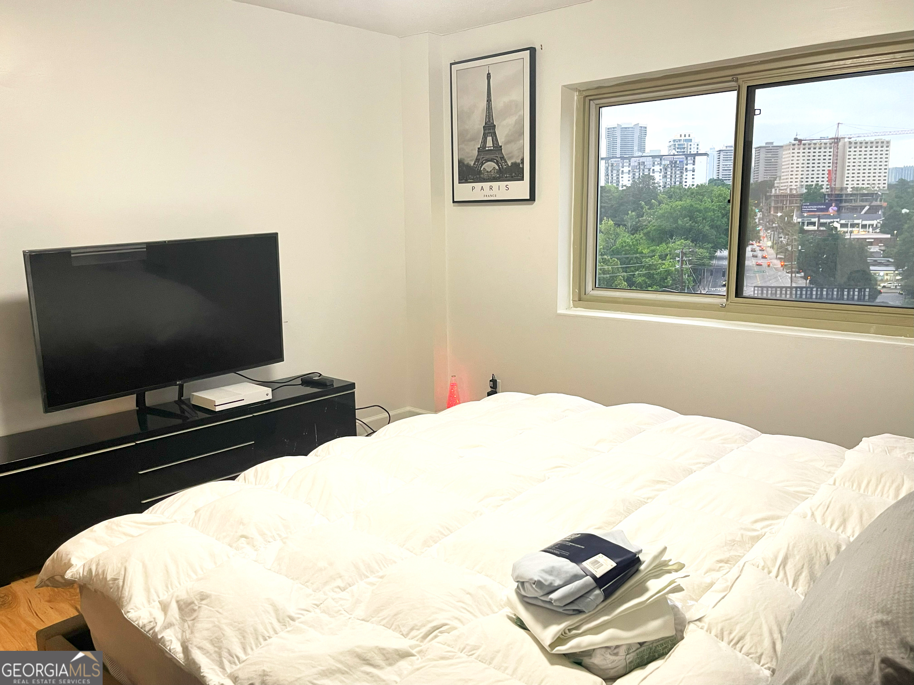 2285 Peachtree Road # 602 Property Photo 6