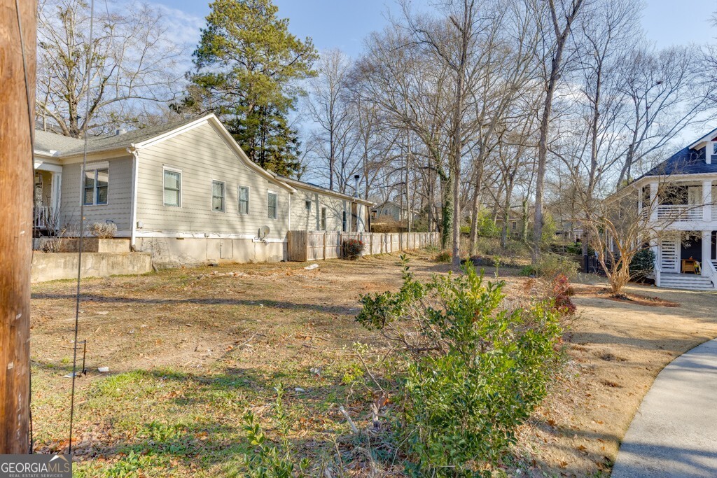 184 Olympic Place Property Photo 3