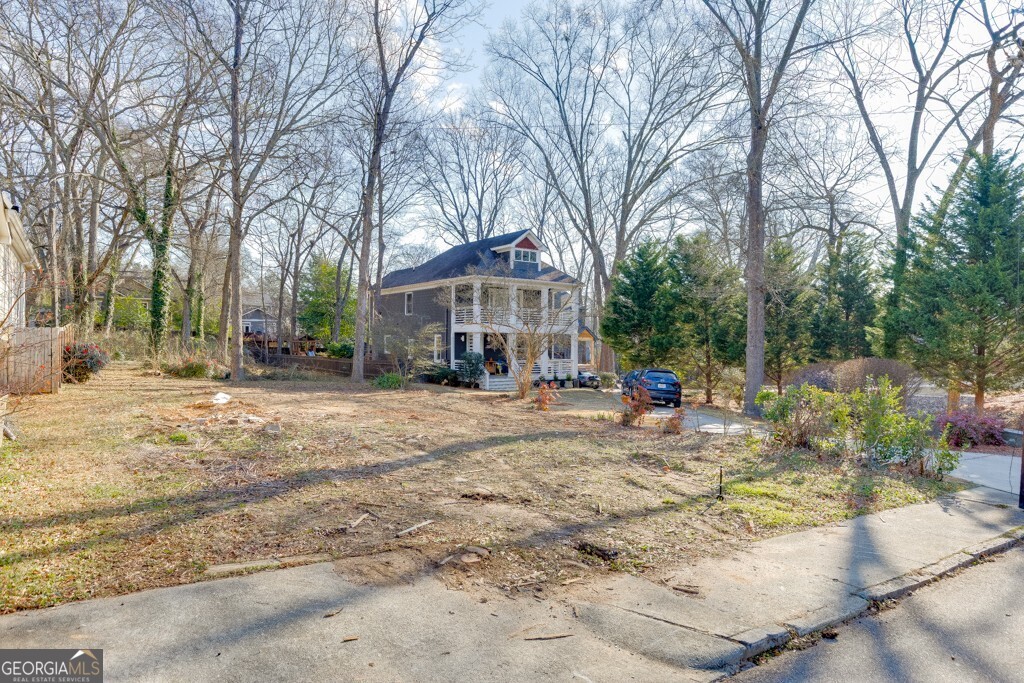 184 Olympic Place Property Photo 4
