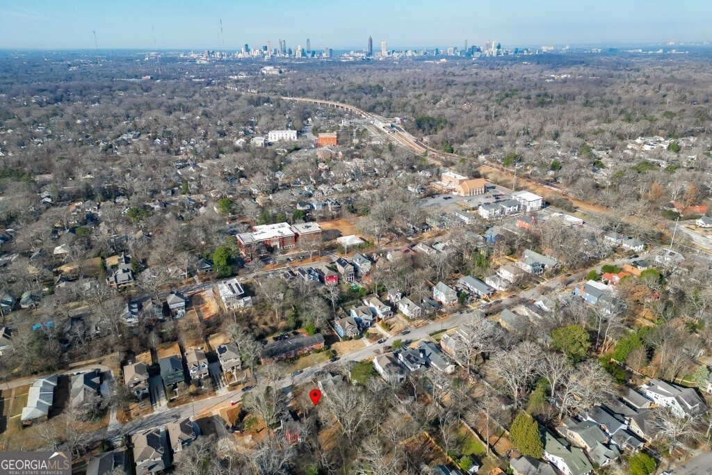 184 Olympic Place Property Photo 8