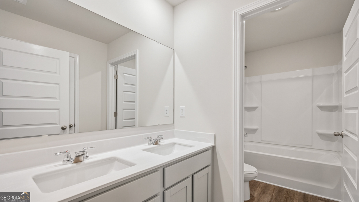 3048 Champions Way Property Photo 22
