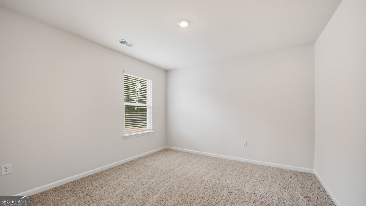 3048 Champions Way Property Photo 25