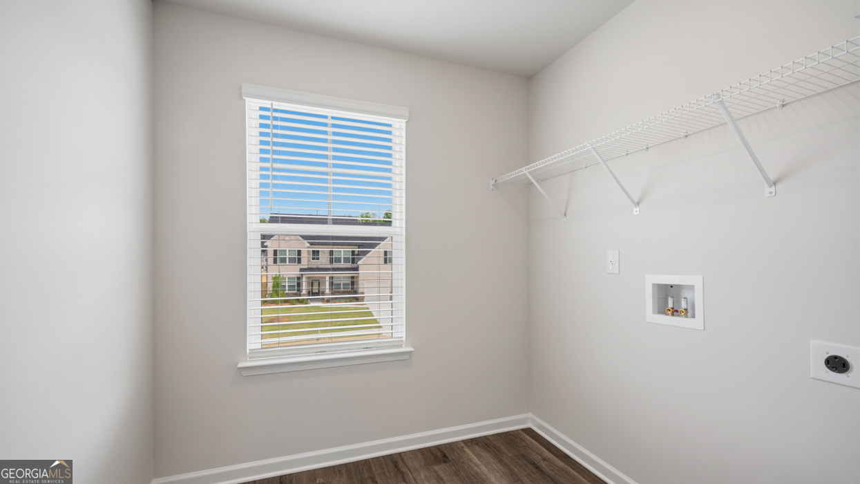 3048 Champions Way Property Photo 26