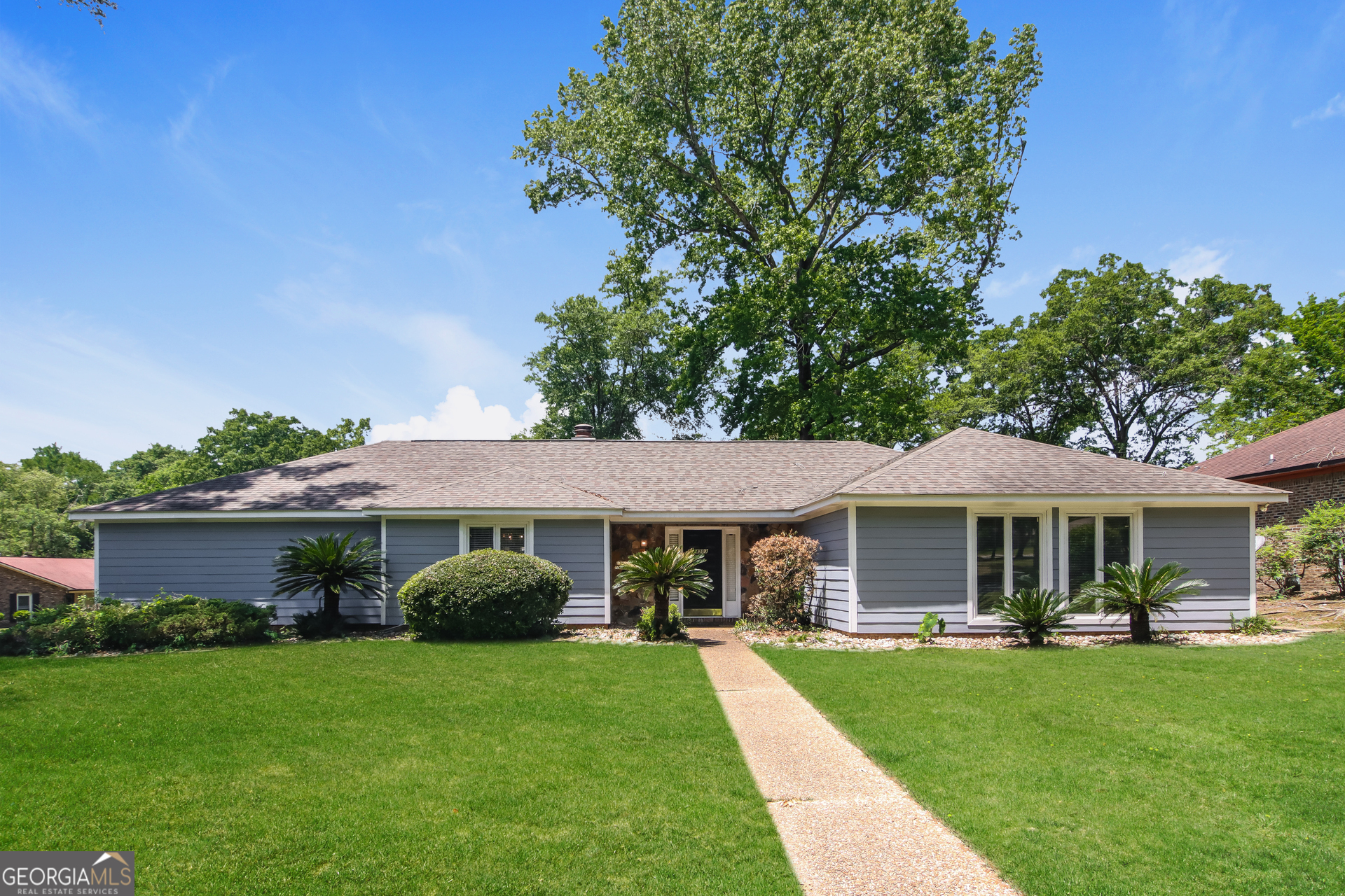 4303 Castlewood Parkway Property Photo 1