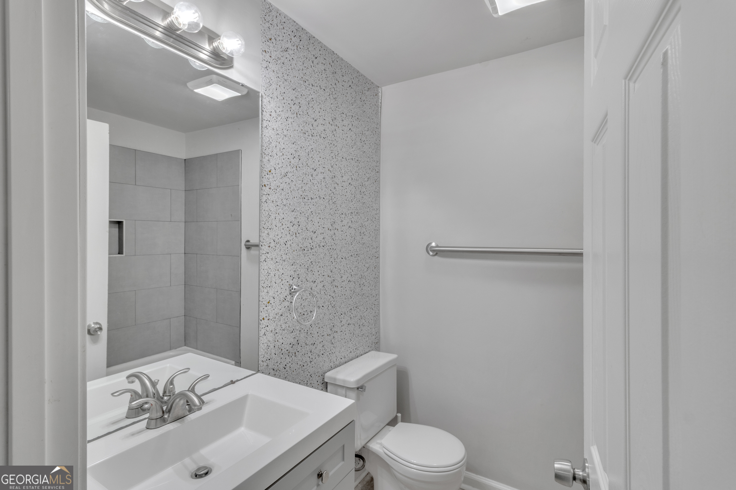 360 Hemlock Drive Property Photo 29