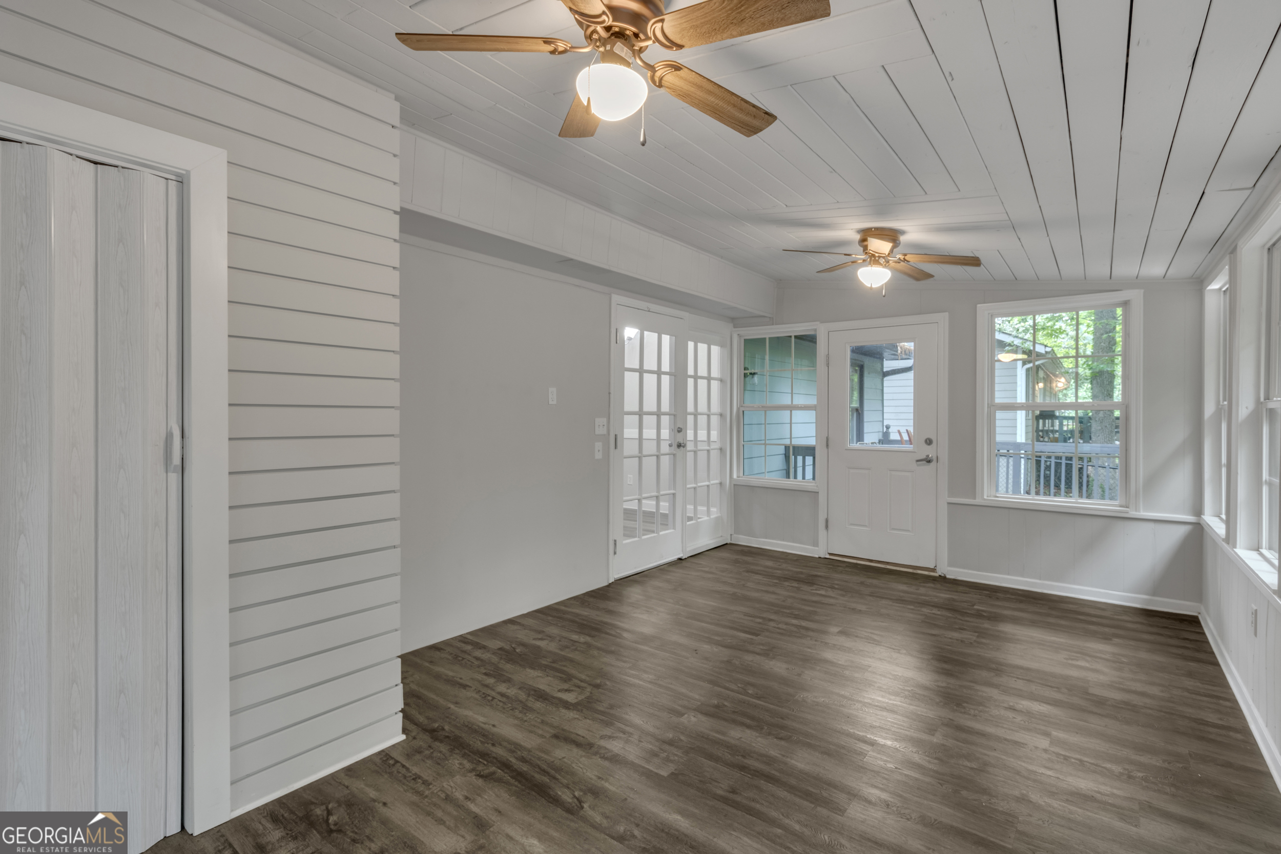 360 Hemlock Drive Property Photo 39