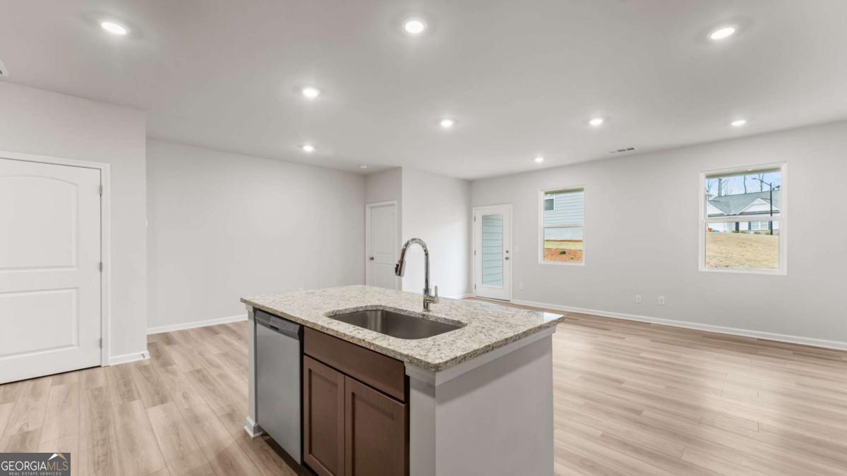 30 Primrose Drive Property Photo 5